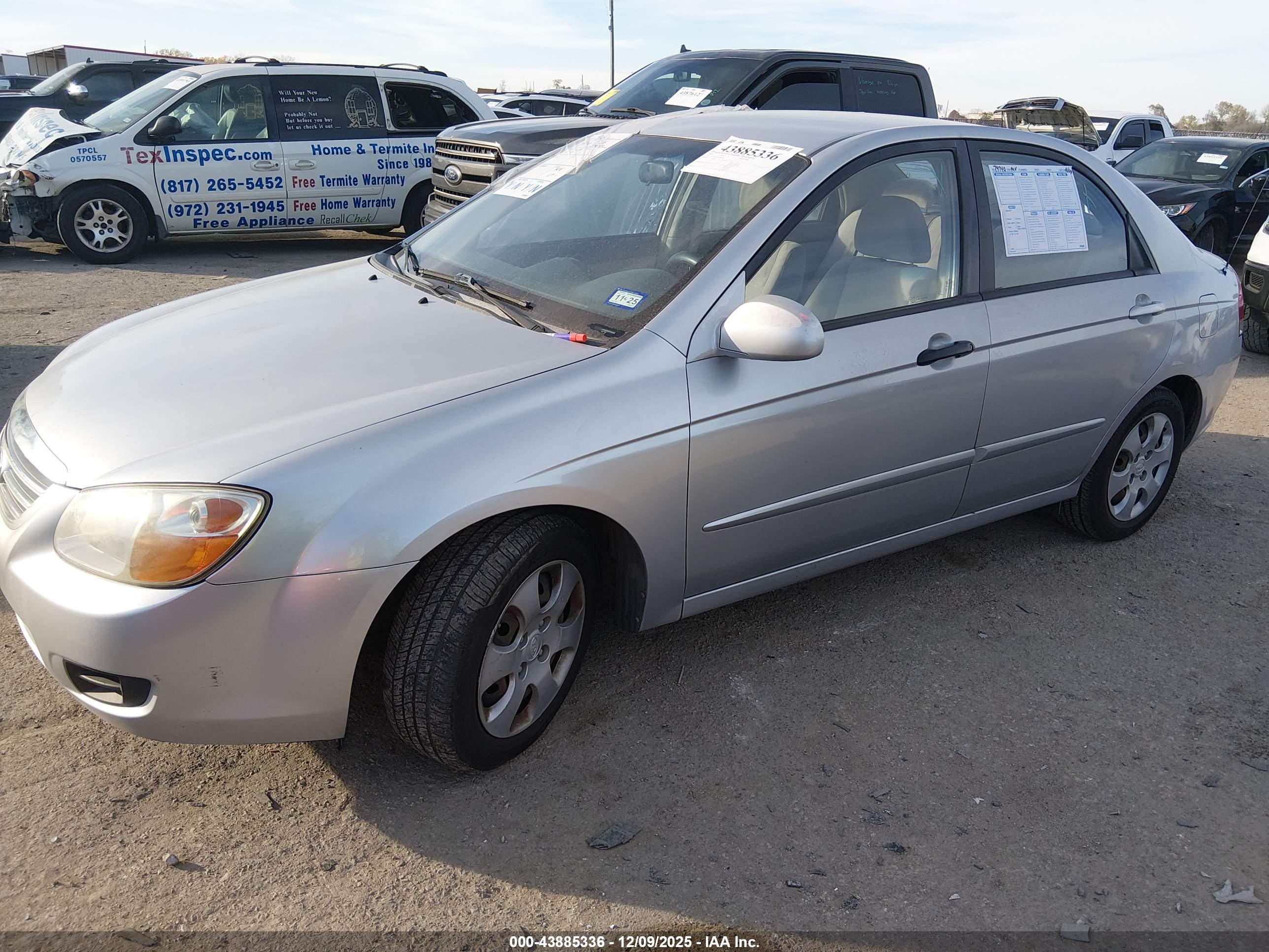 KIA SPECTRA image 2