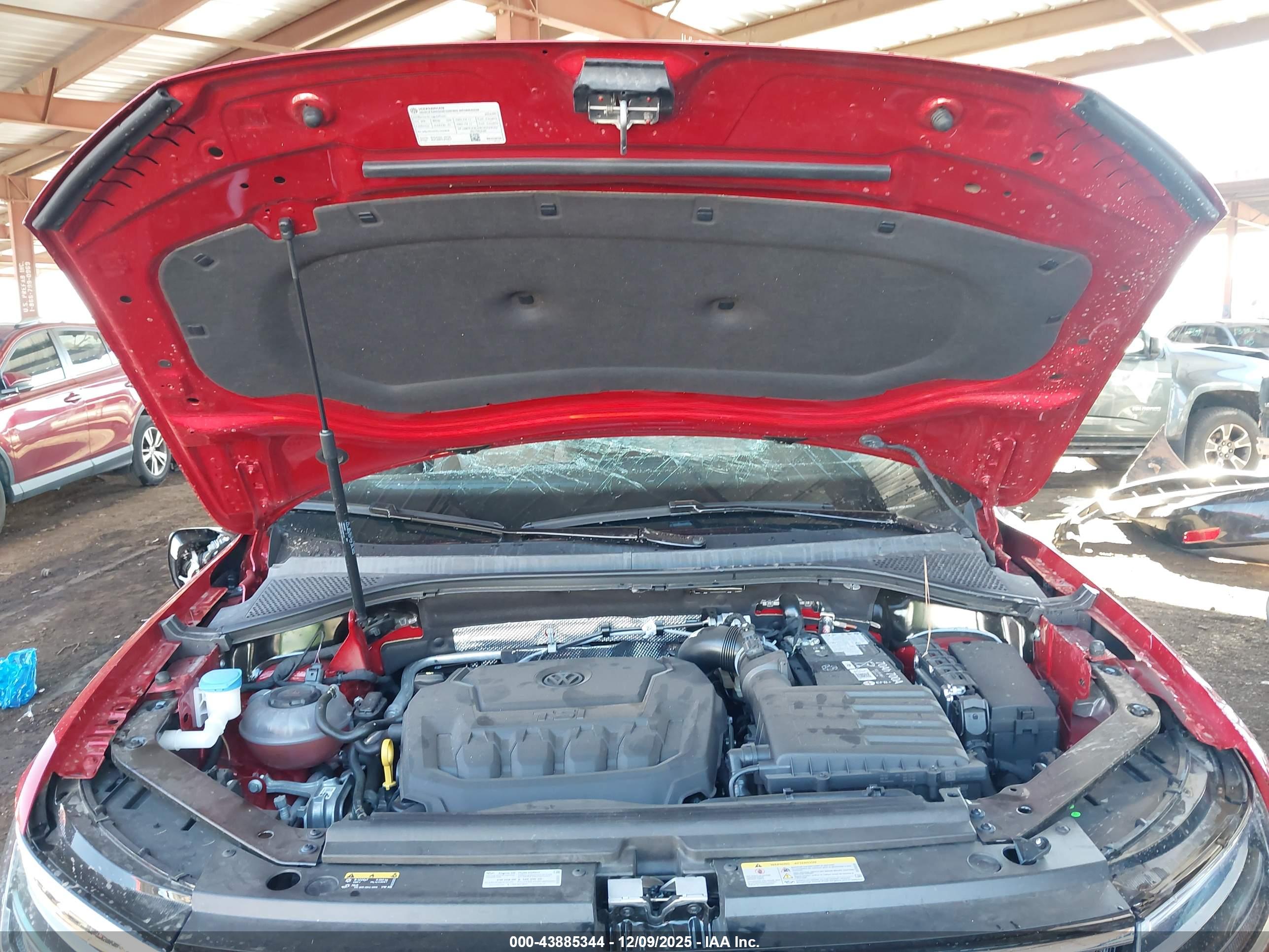 VOLKSWAGEN TIGUAN image 10
