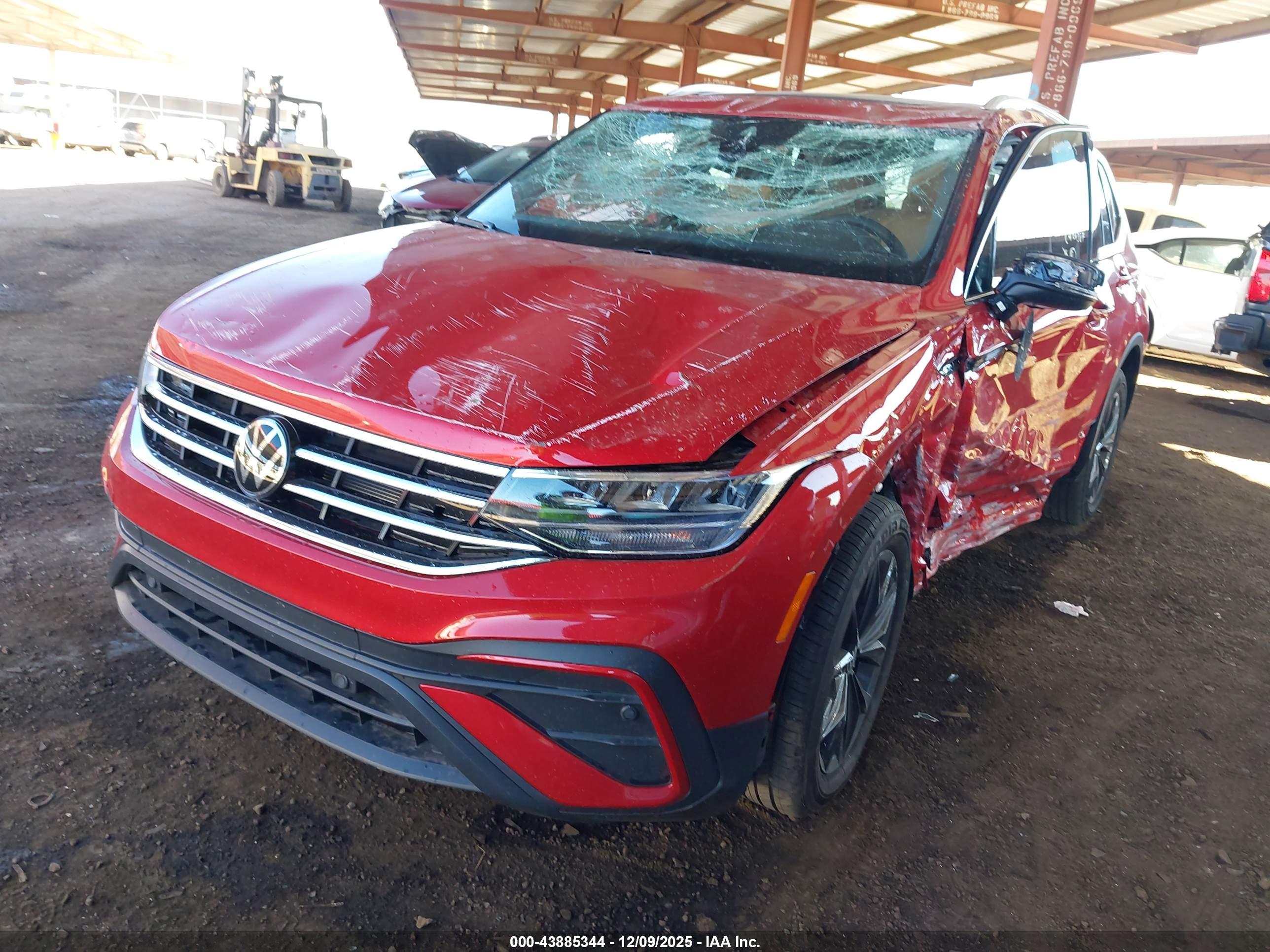 VOLKSWAGEN TIGUAN image 6