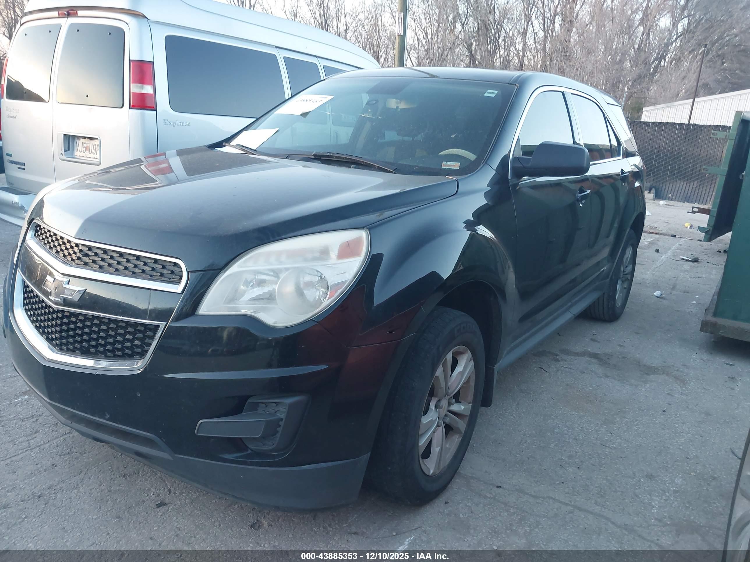 CHEVROLET EQUINOX image 2