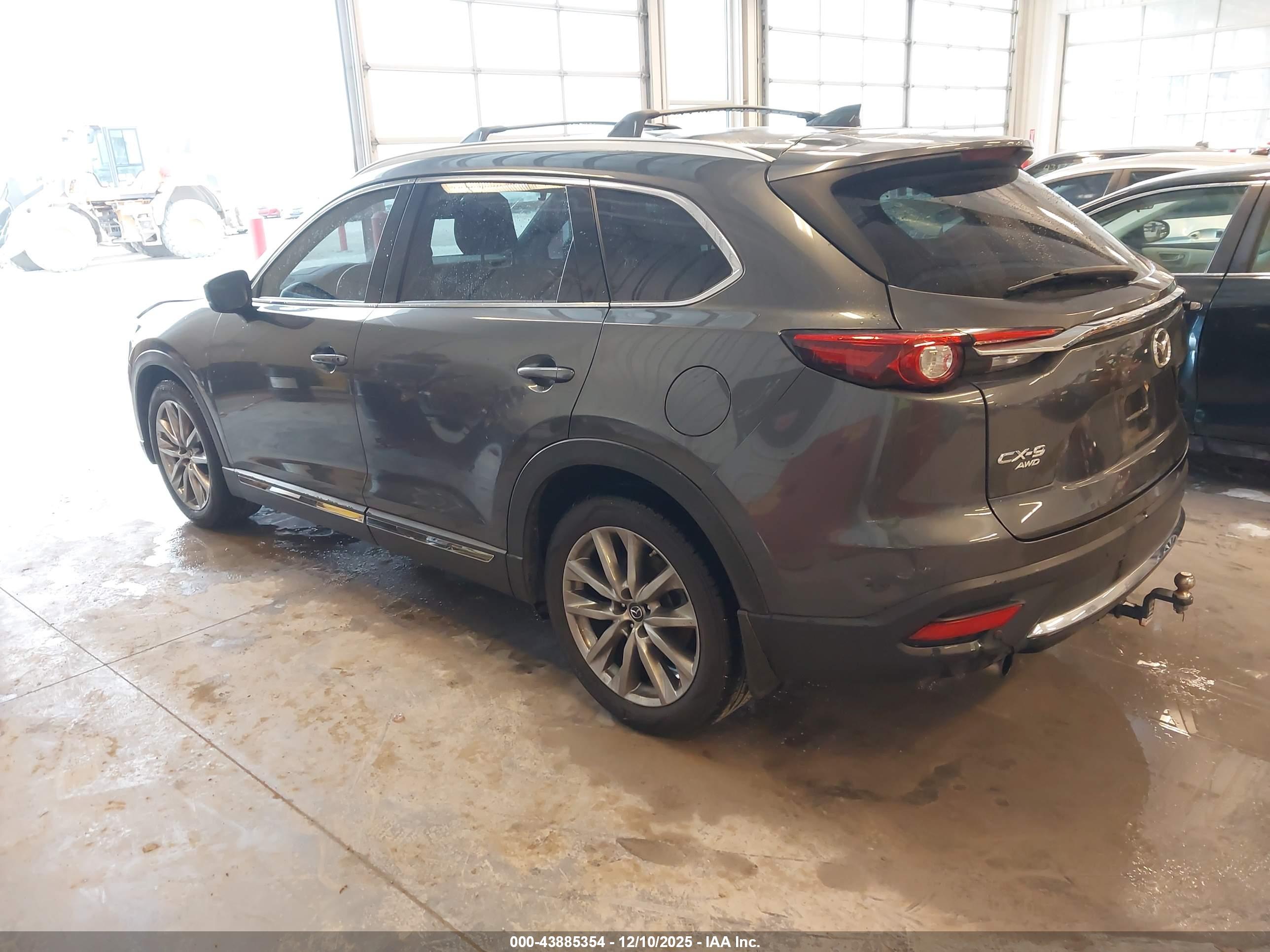 MAZDA CX-9 image 3
