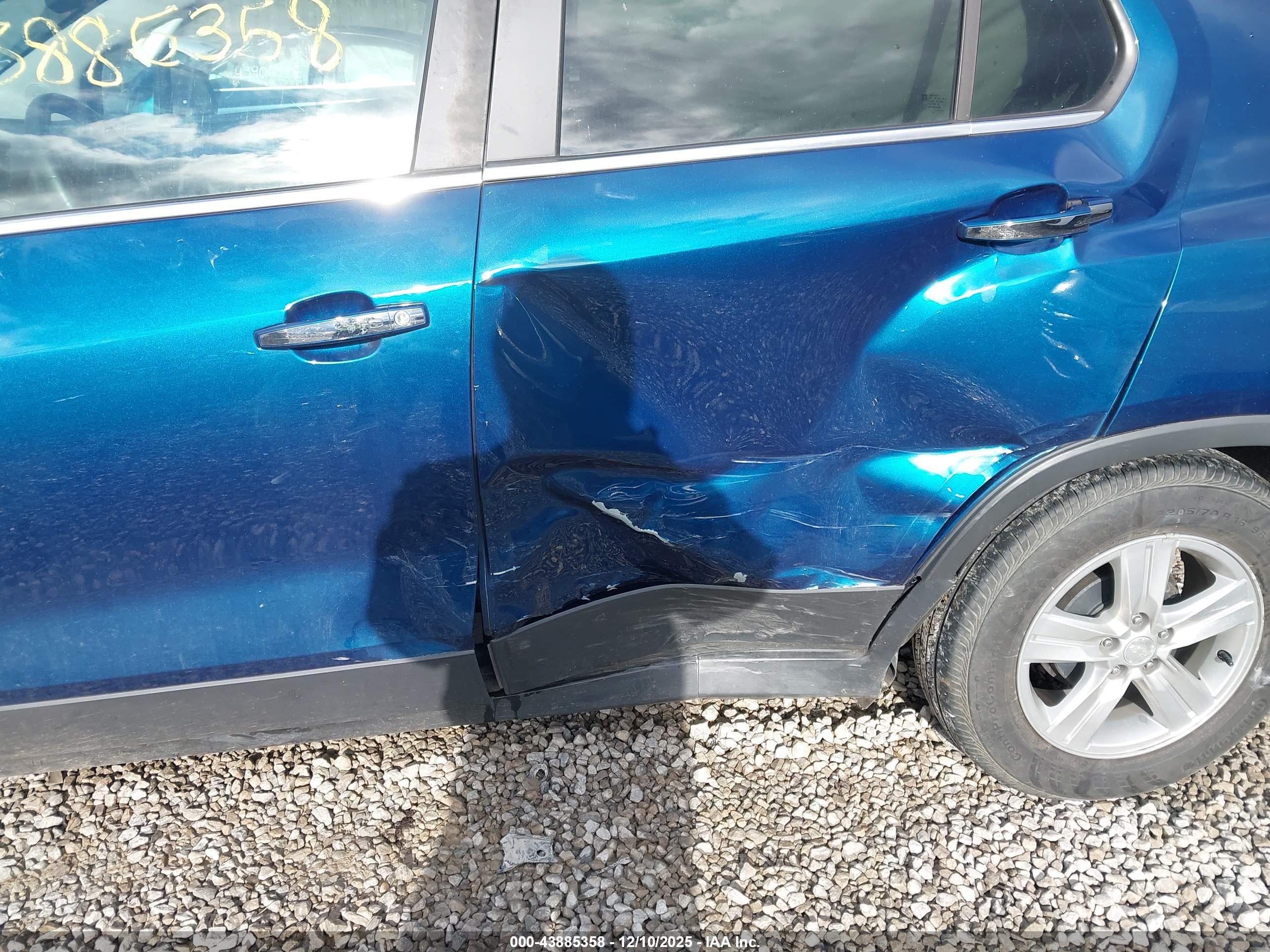 CHEVROLET TRAX image 6