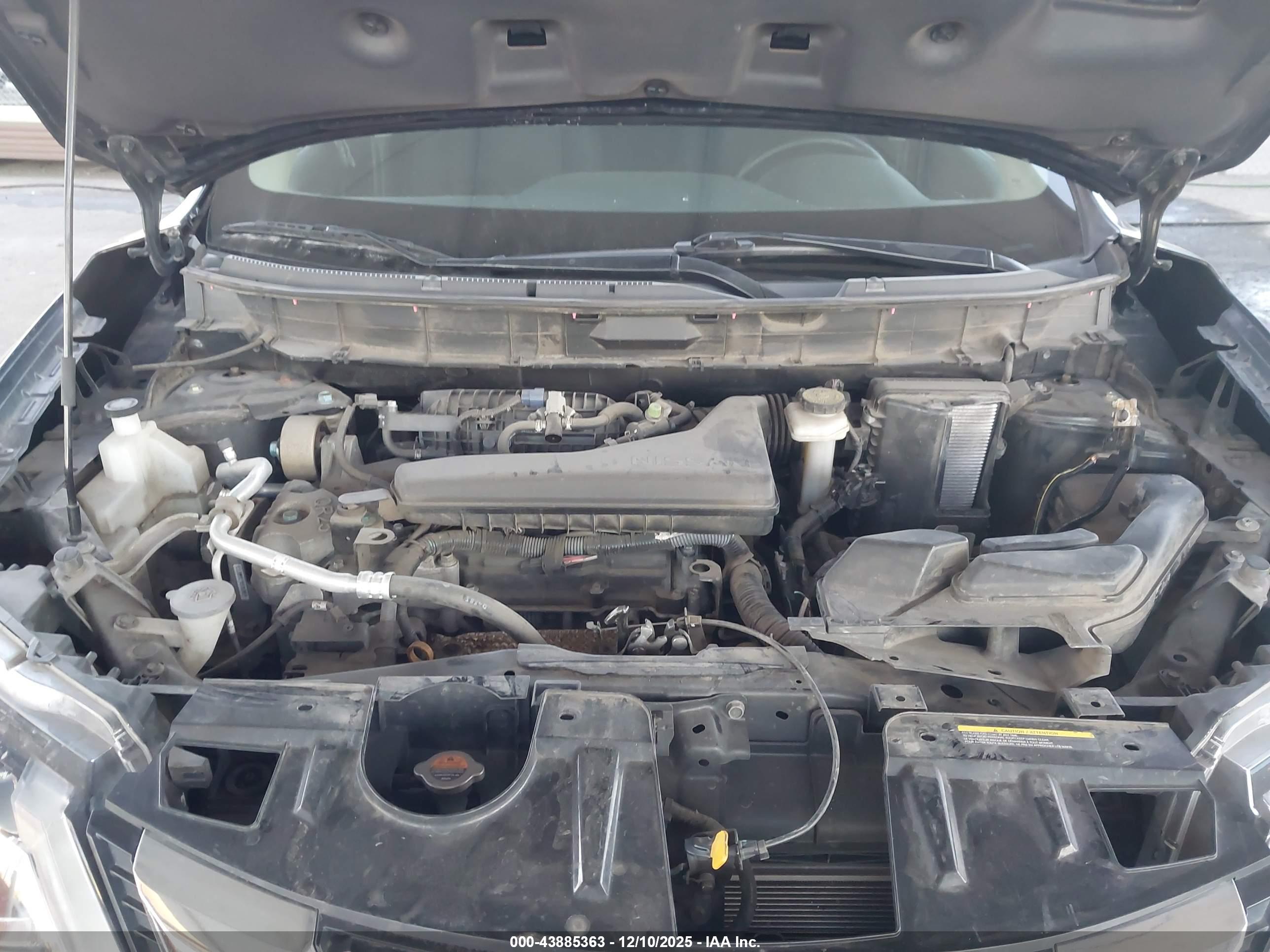 NISSAN ROGUE image 10