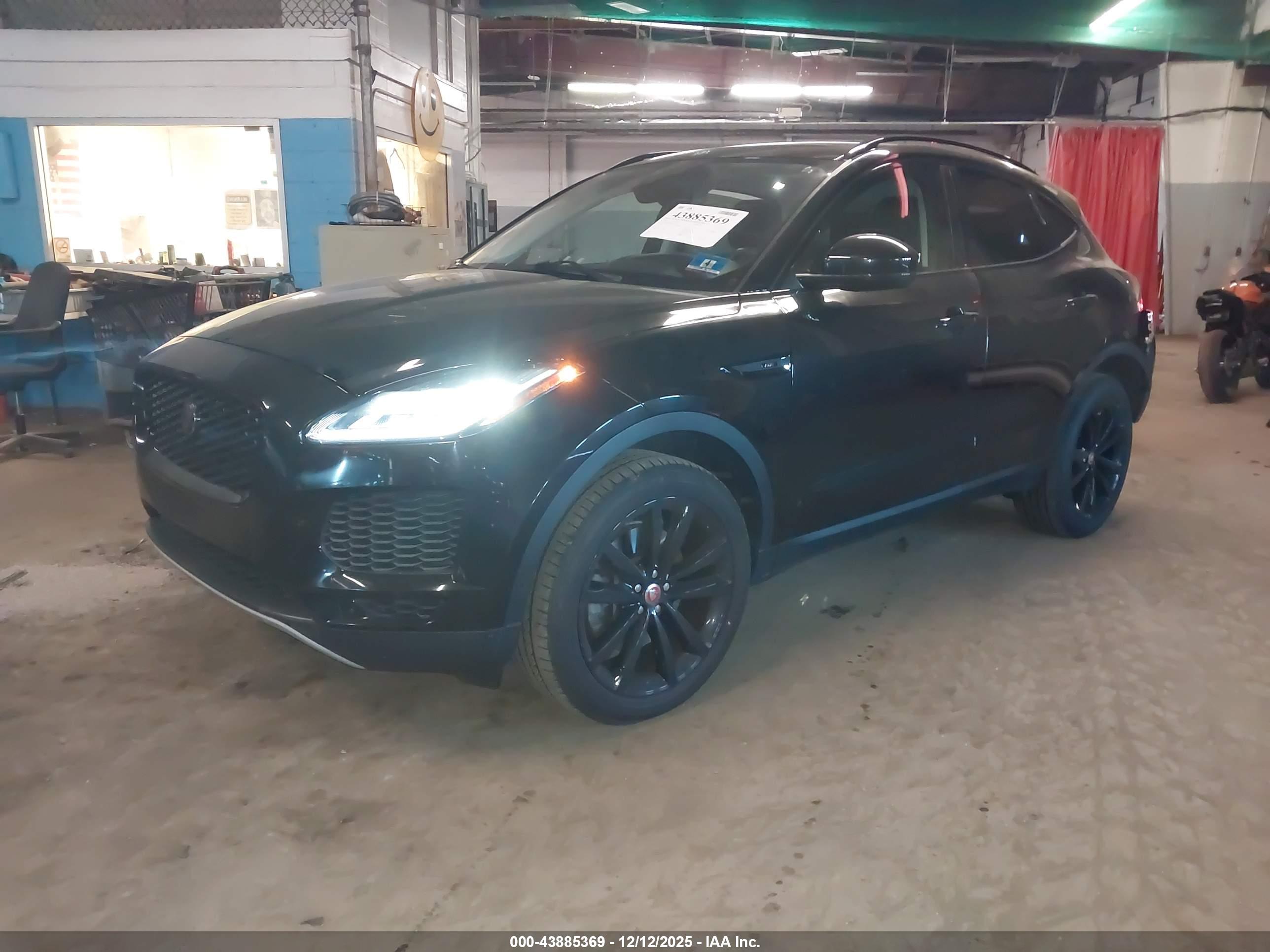JAGUAR E-PACE image 2