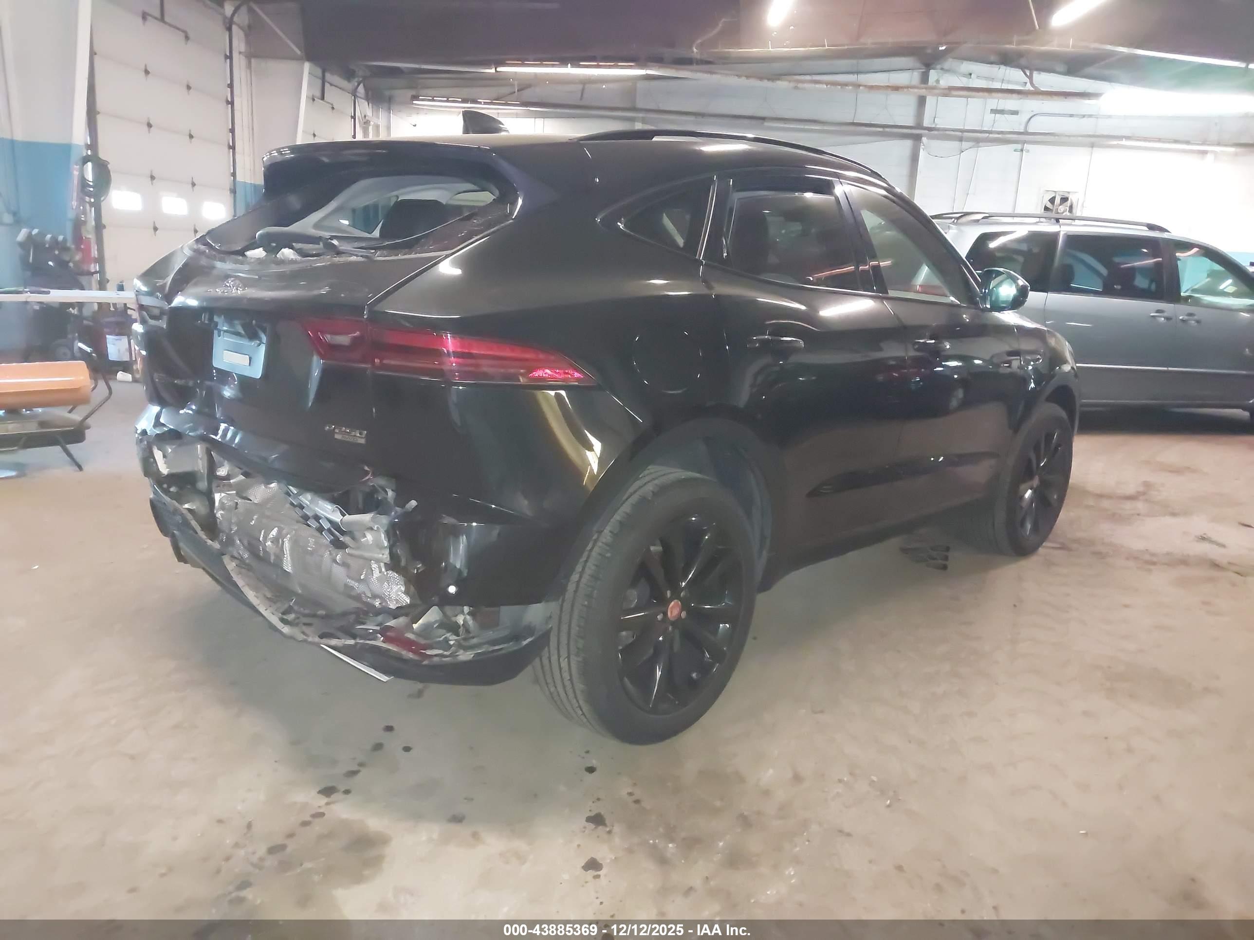 JAGUAR E-PACE image 4