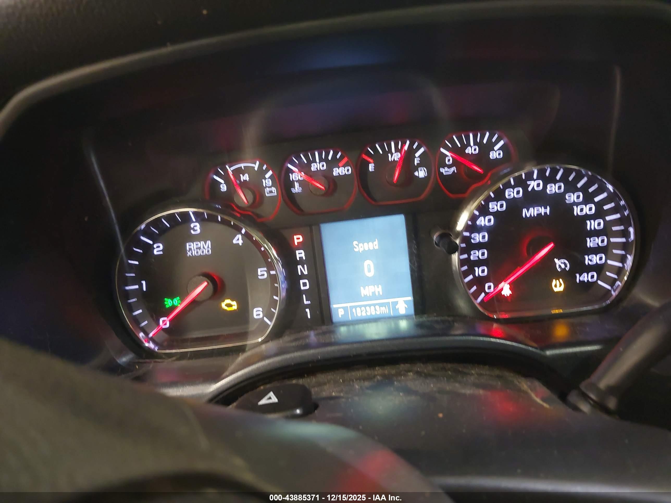 CHEVROLET SILVERADO image 7