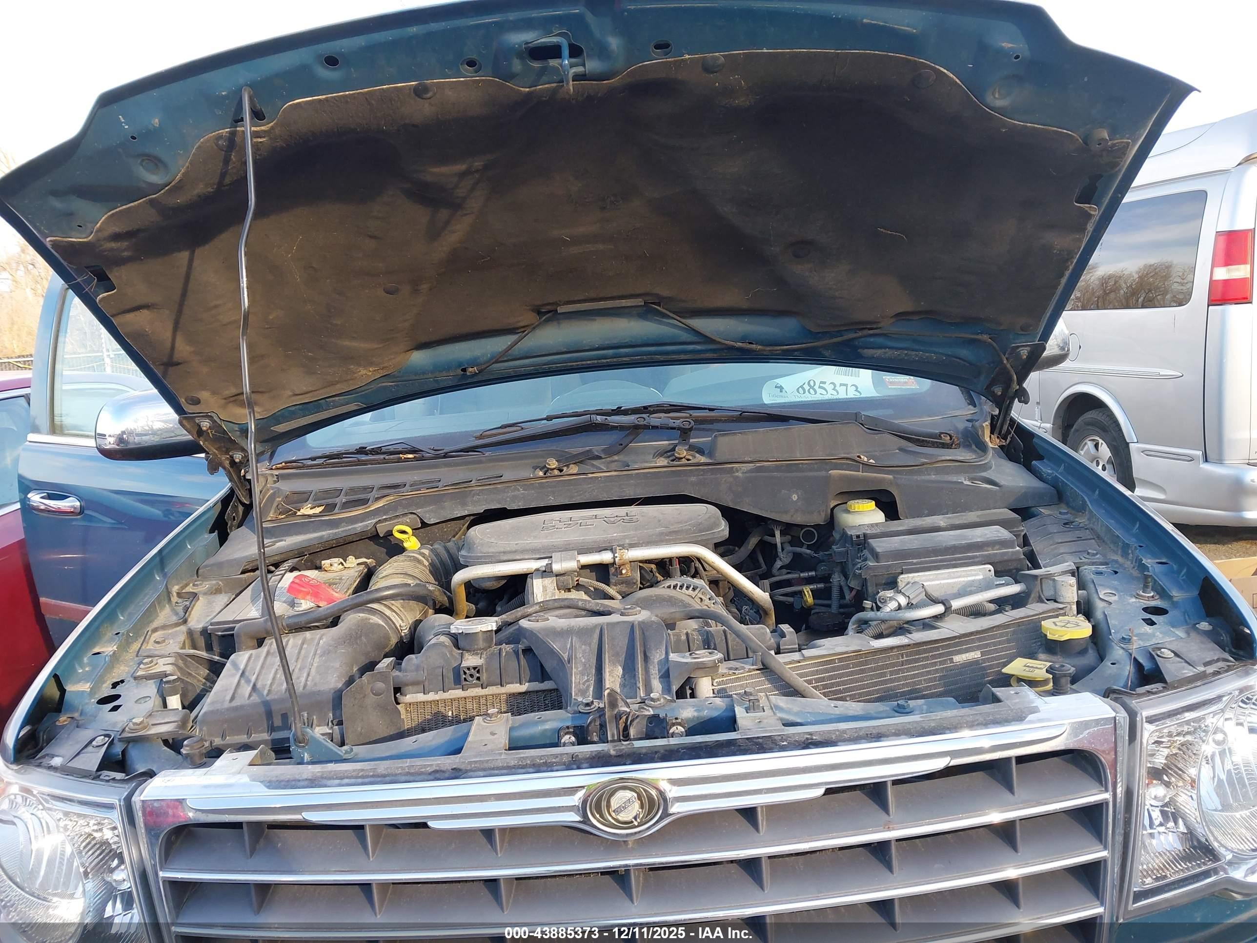 CHRYSLER ASPEN image 10