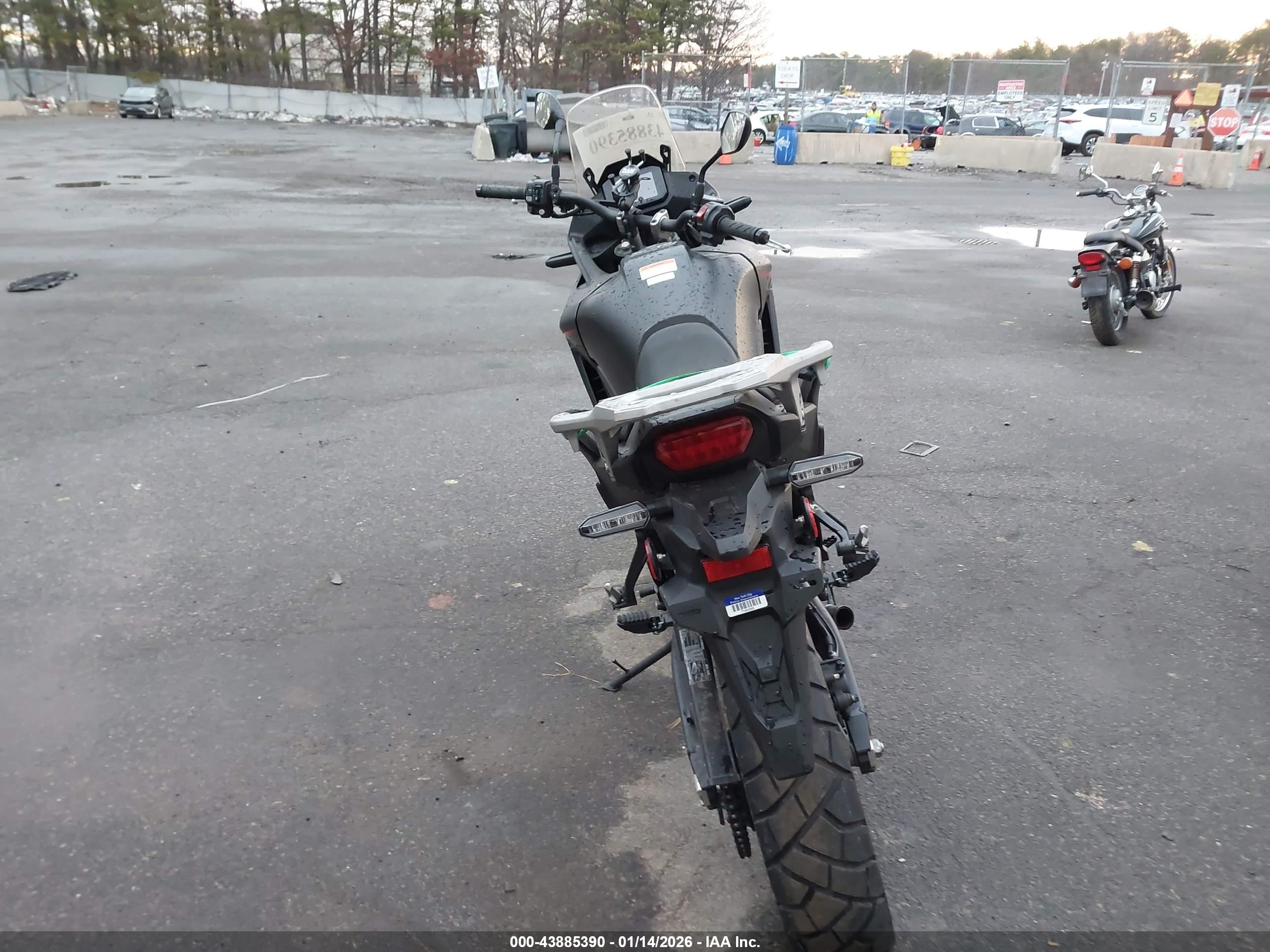HONDA XL750 image 6