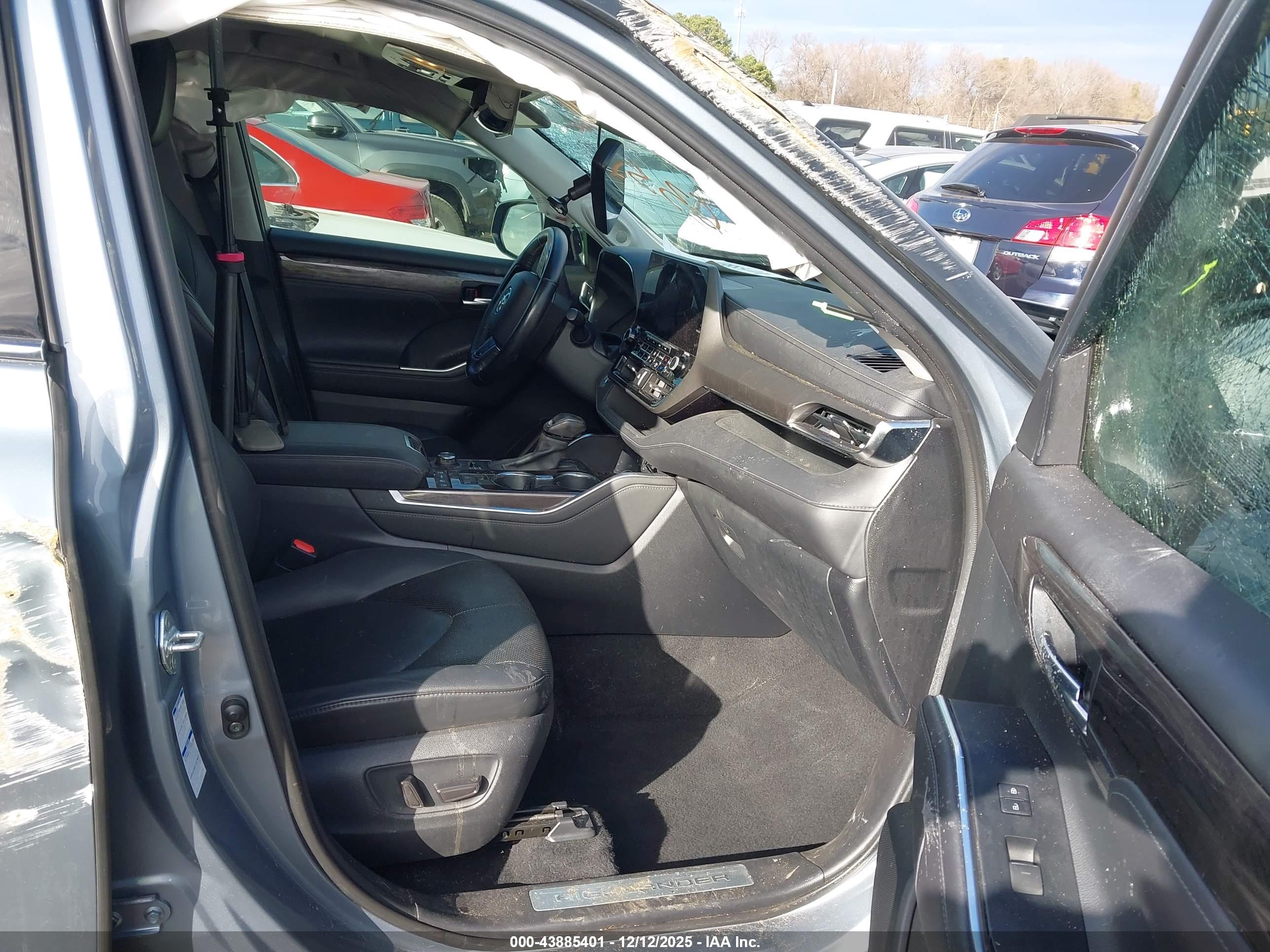 TOYOTA HIGHLANDER image 5