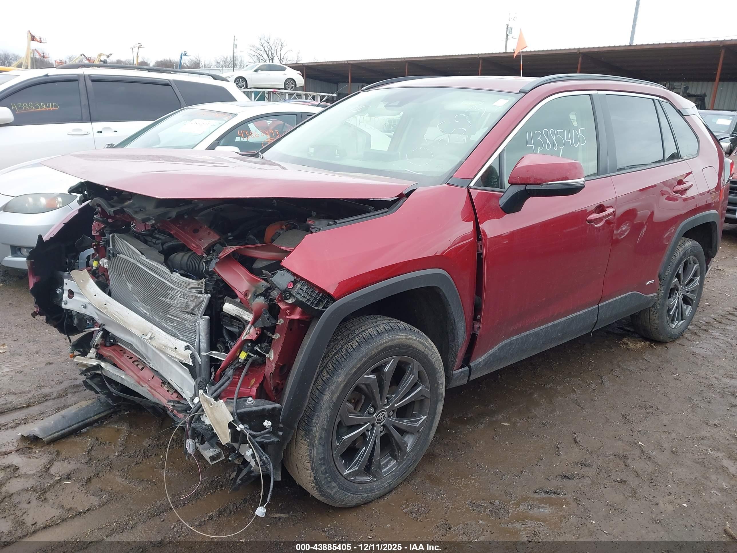 TOYOTA RAV4 image 2