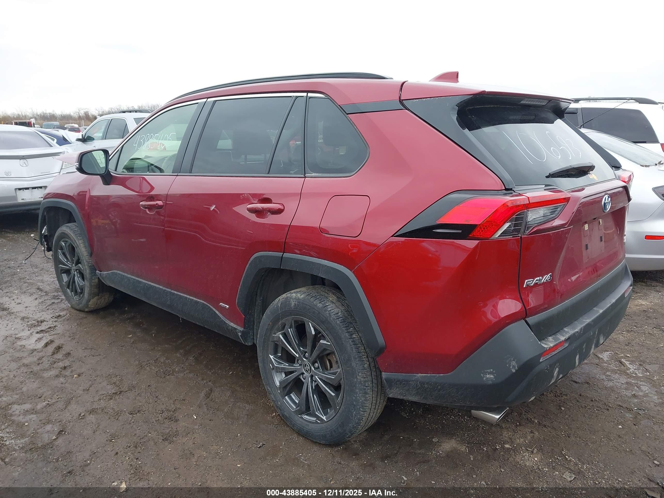 TOYOTA RAV4 image 3