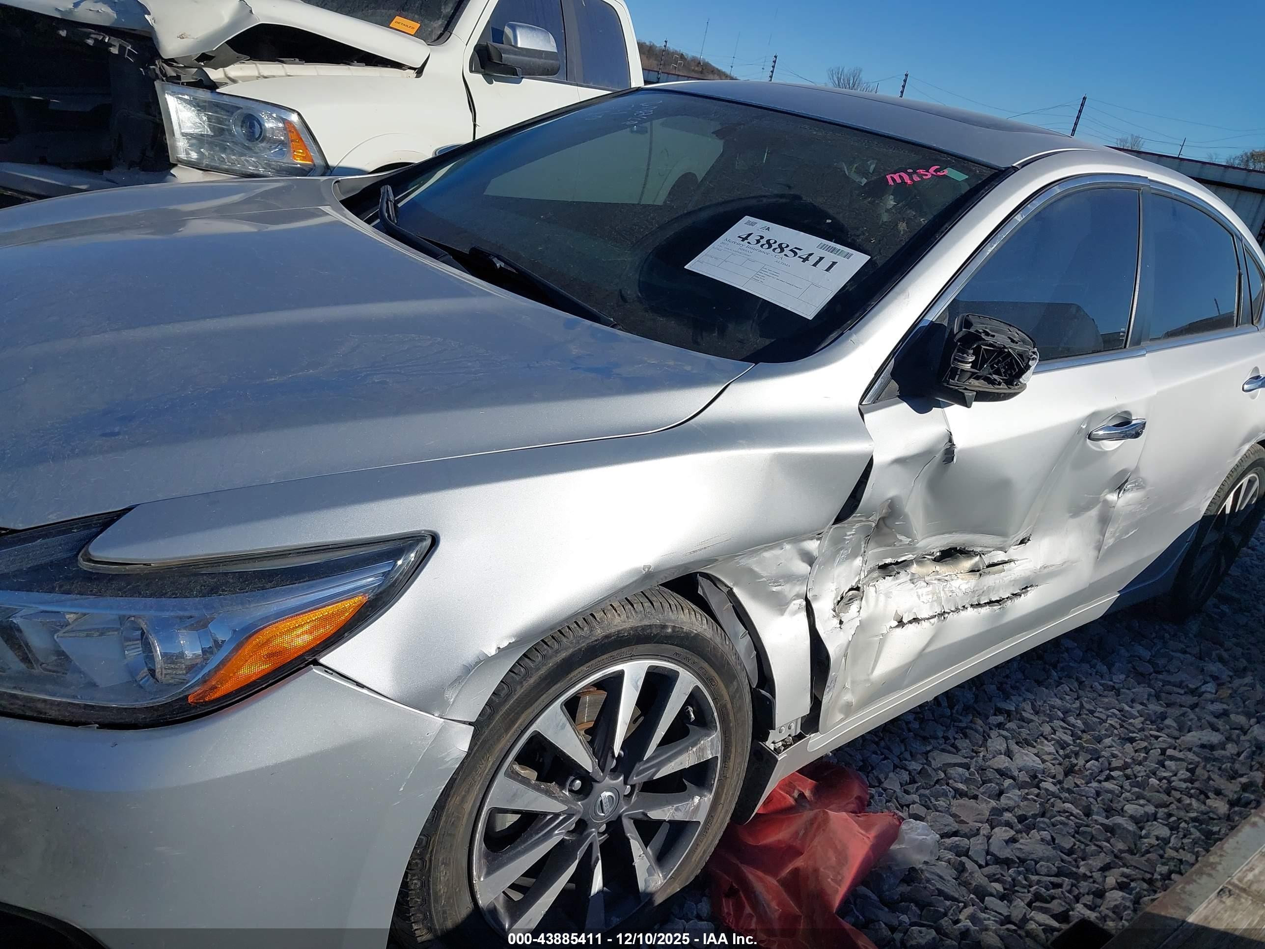 NISSAN ALTIMA image 6
