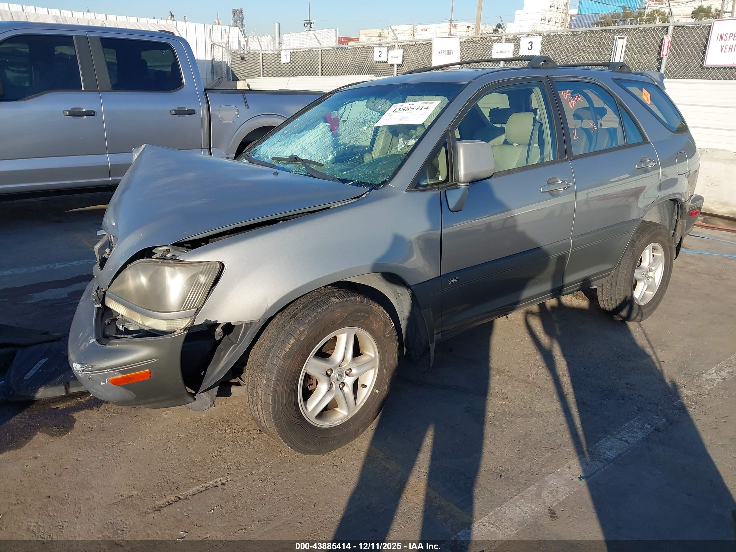 LEXUS RX image 2