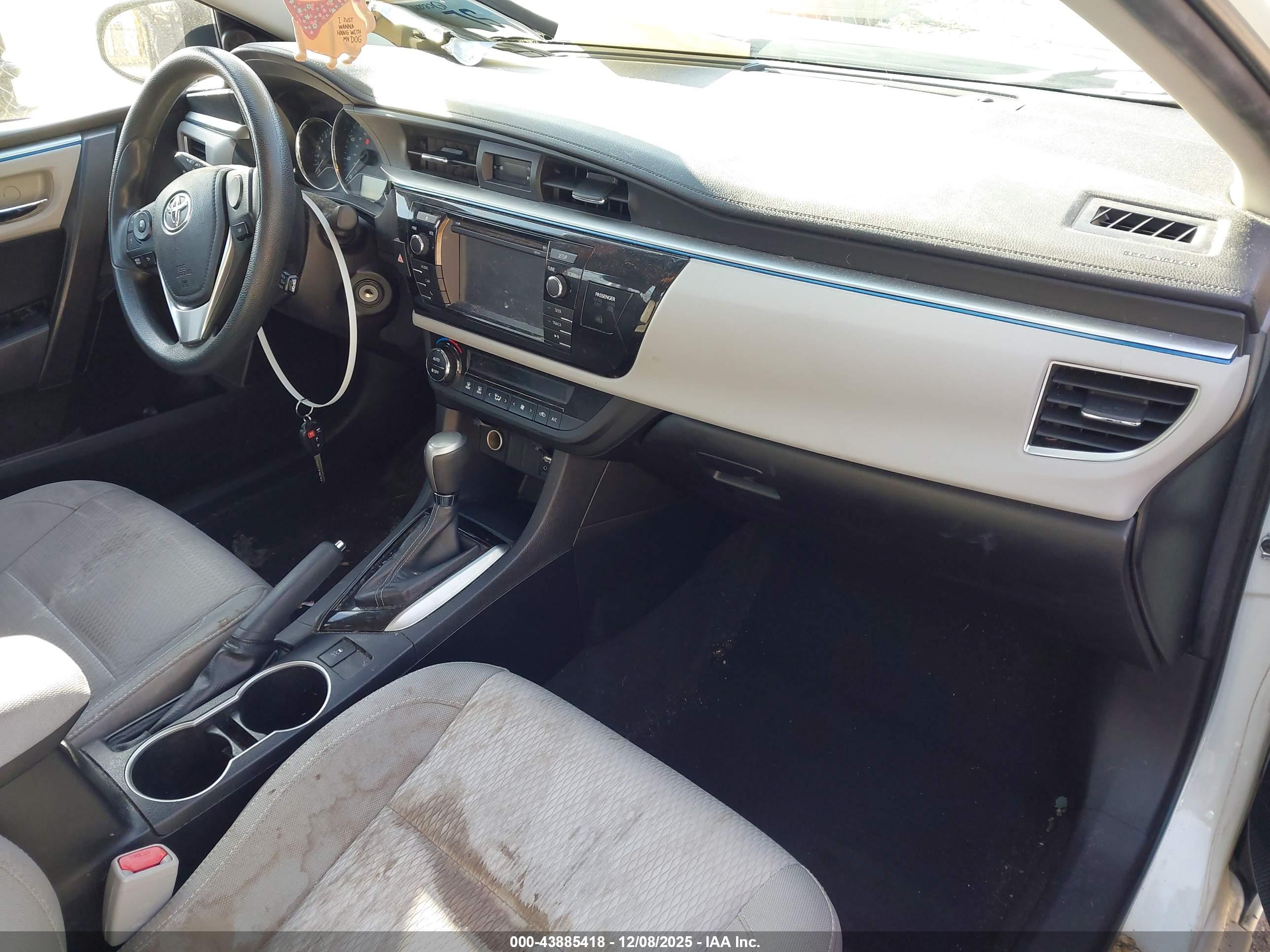 TOYOTA COROLLA image 5