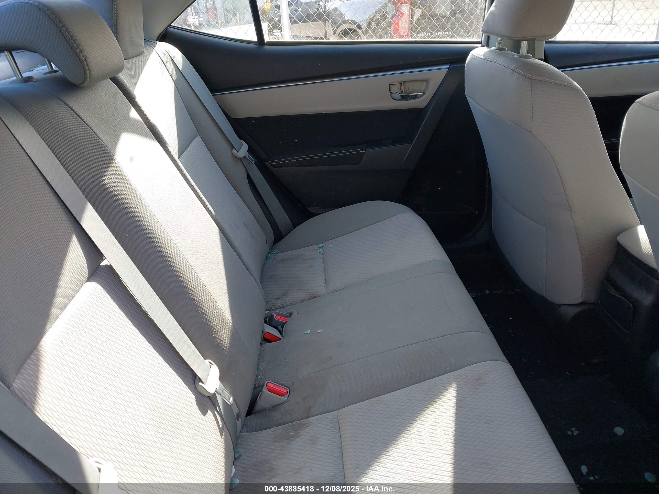 TOYOTA COROLLA image 8