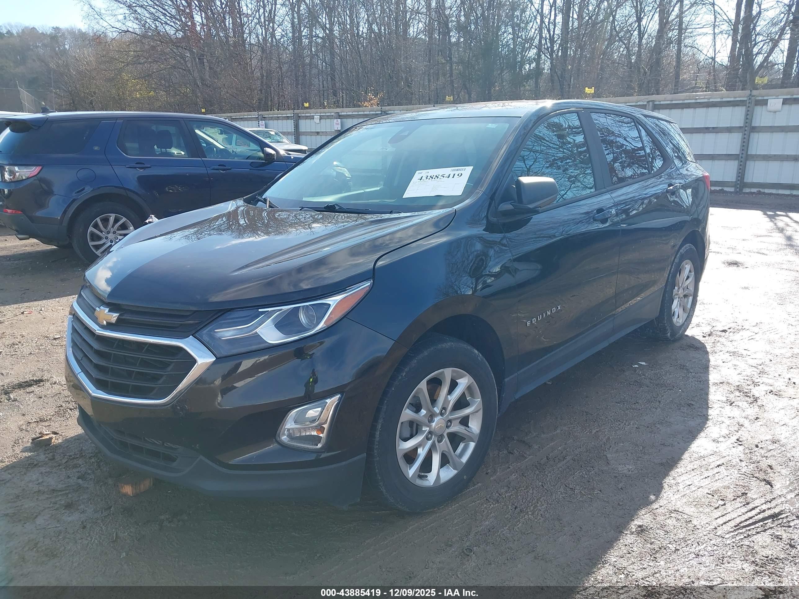 CHEVROLET EQUINOX image 2