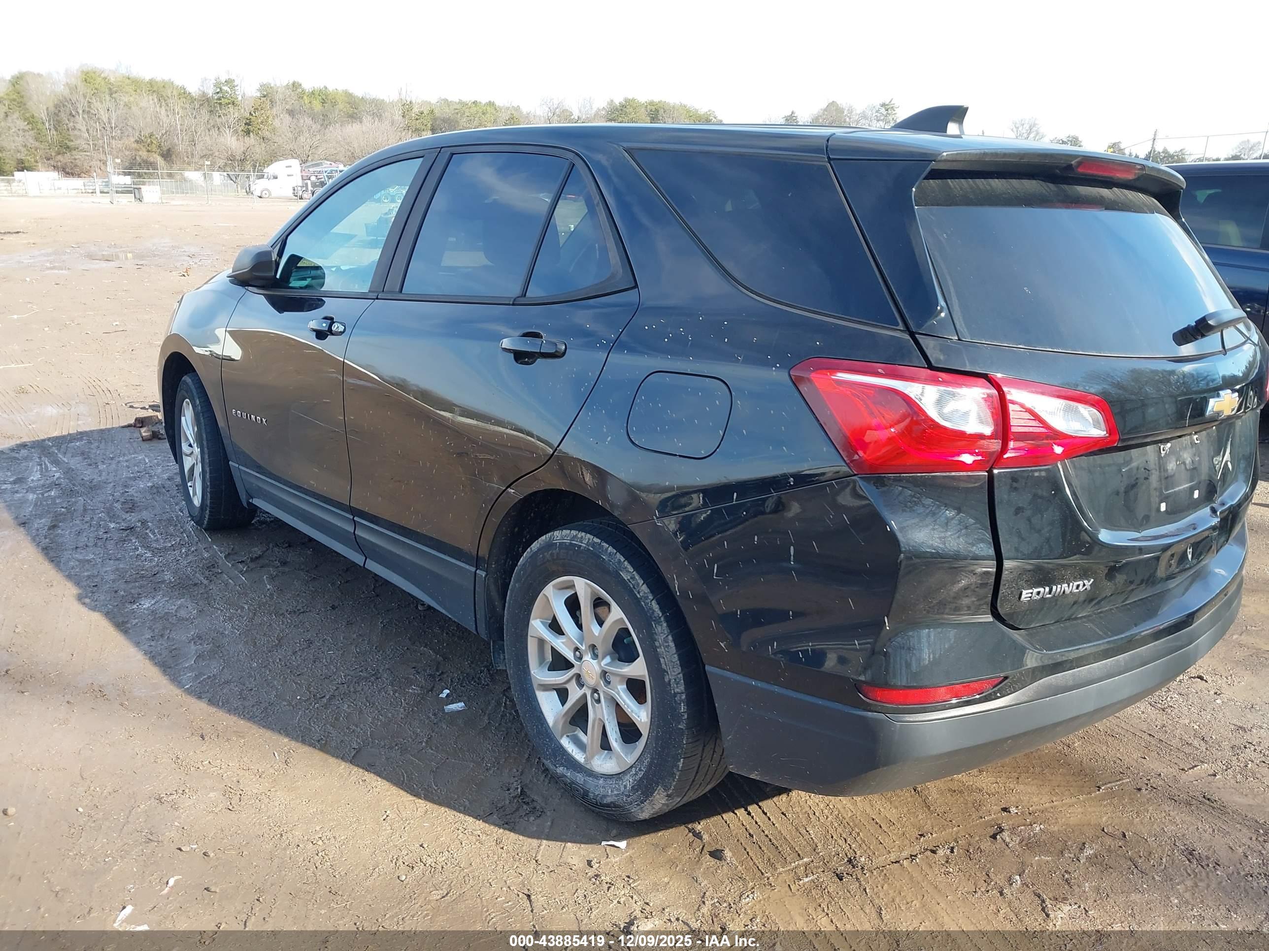 CHEVROLET EQUINOX image 3