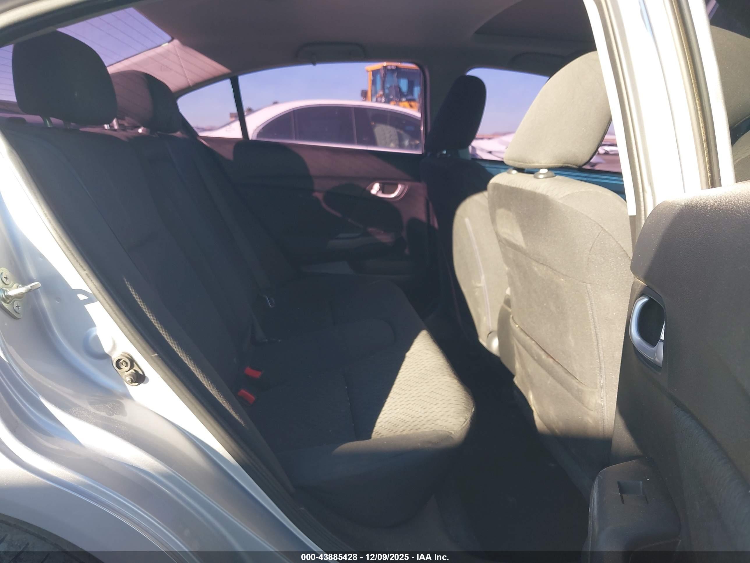 HONDA CIVIC image 8