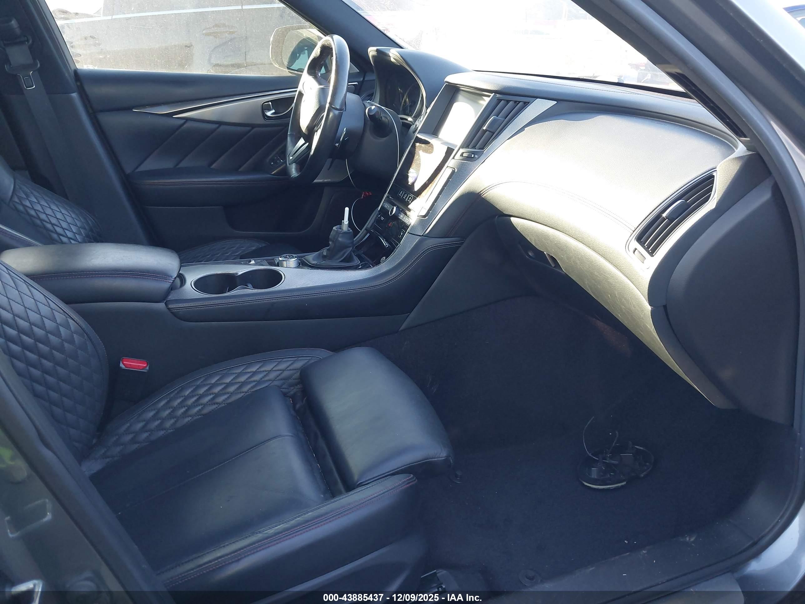 INFINITI Q50 image 5