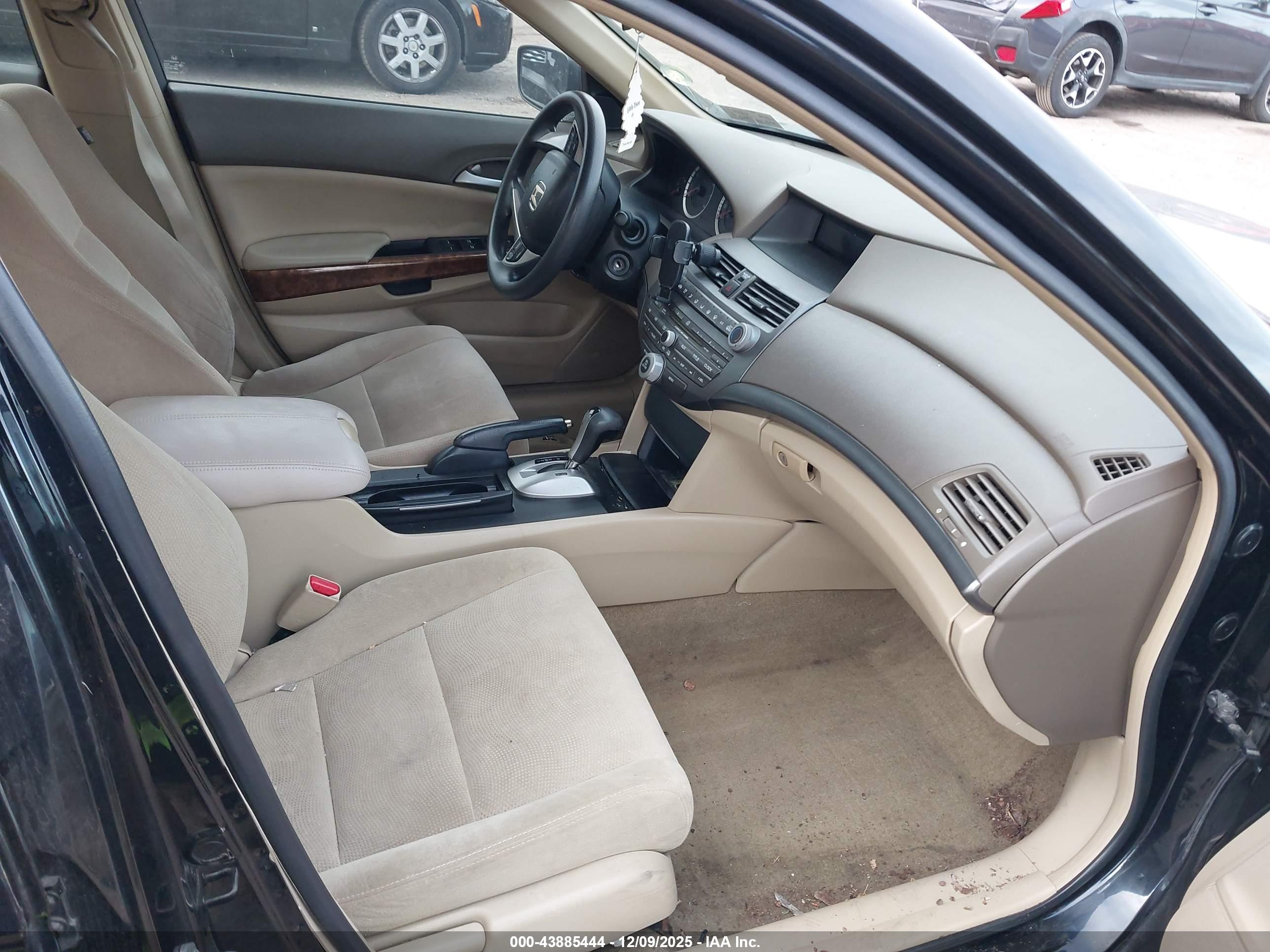 HONDA ACCORD image 5