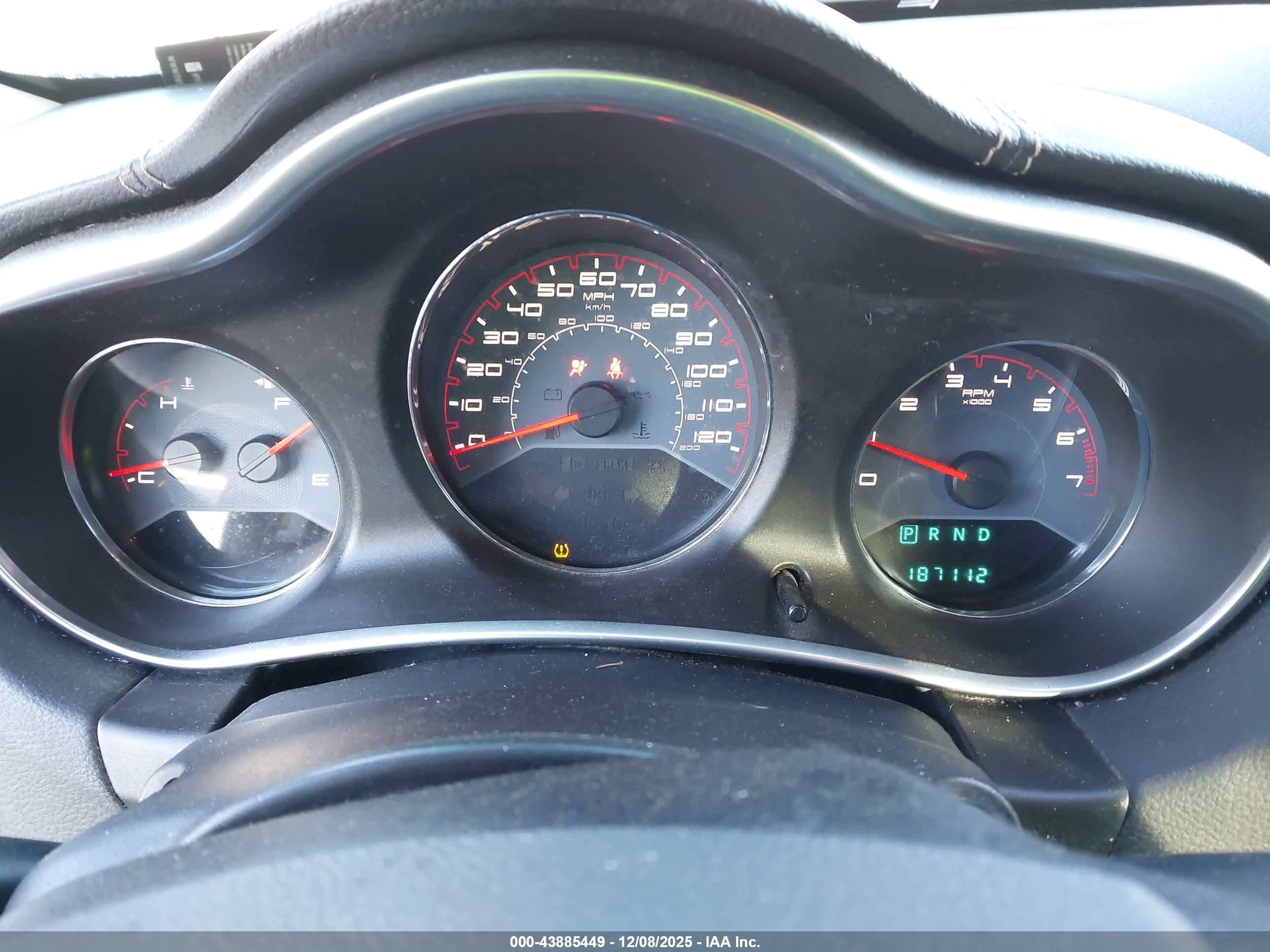 DODGE AVENGER image 7