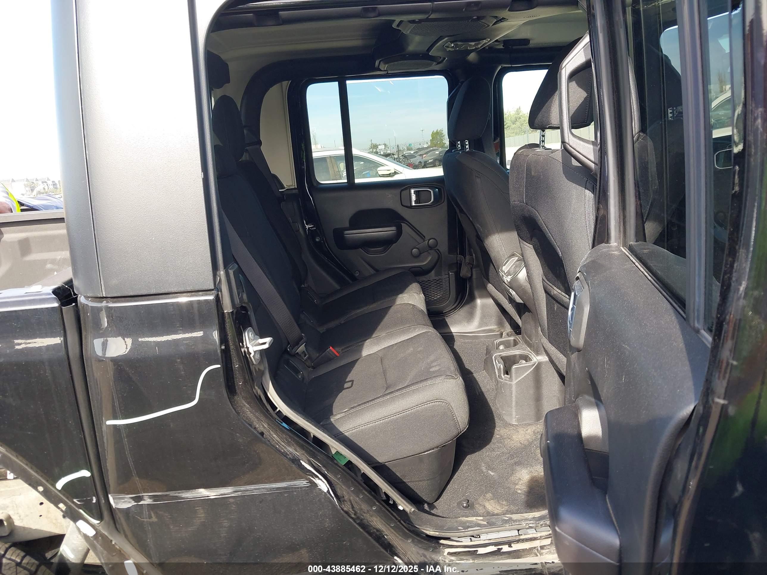 JEEP GLADIATOR image 8