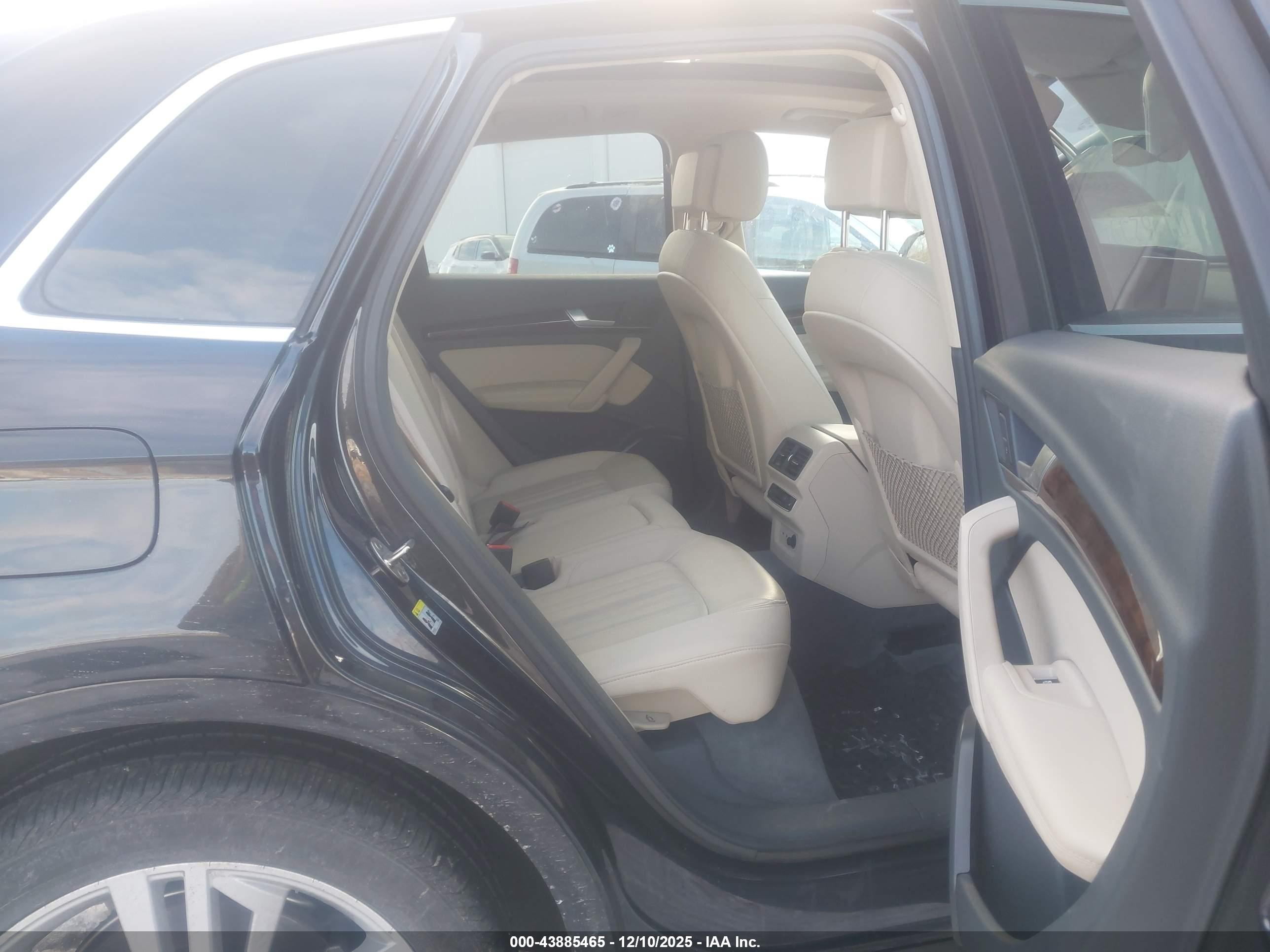AUDI Q5 image 8
