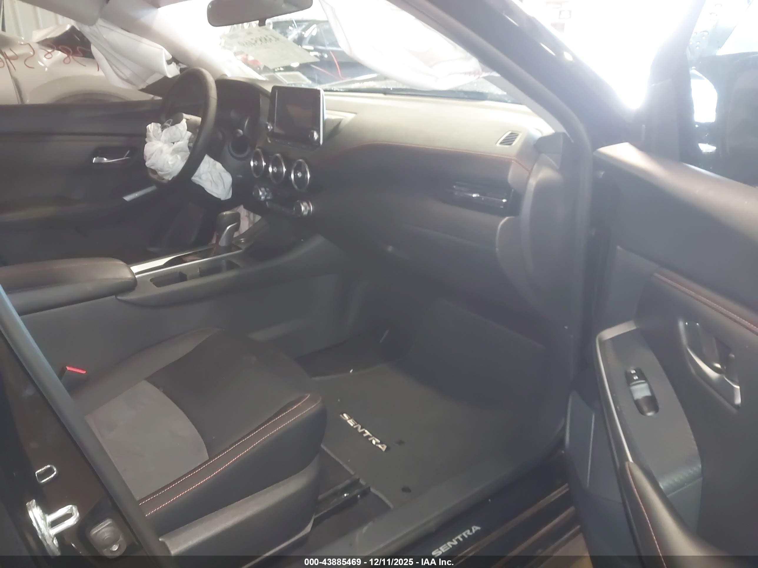 NISSAN SENTRA image 5