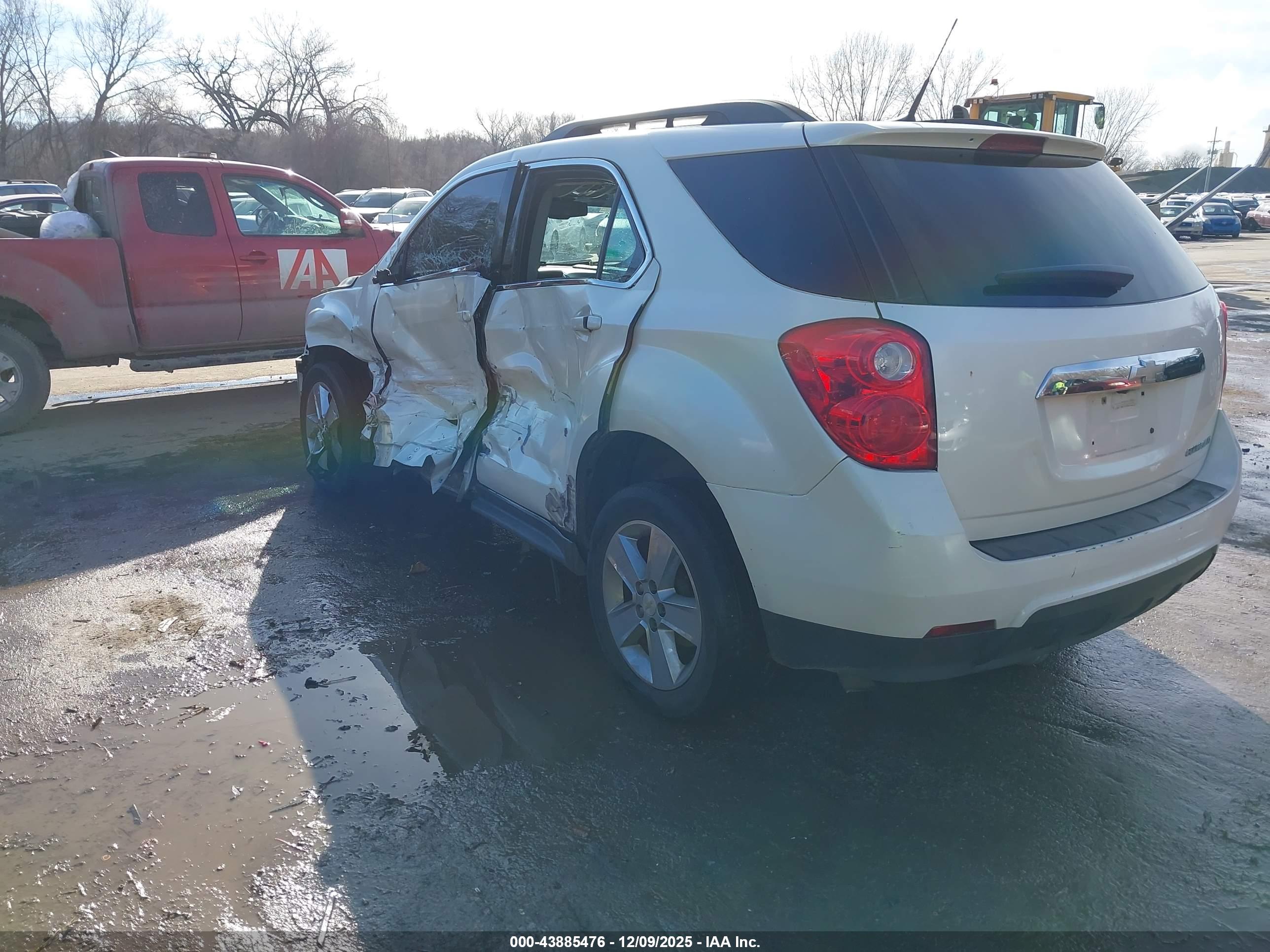 CHEVROLET EQUINOX image 3