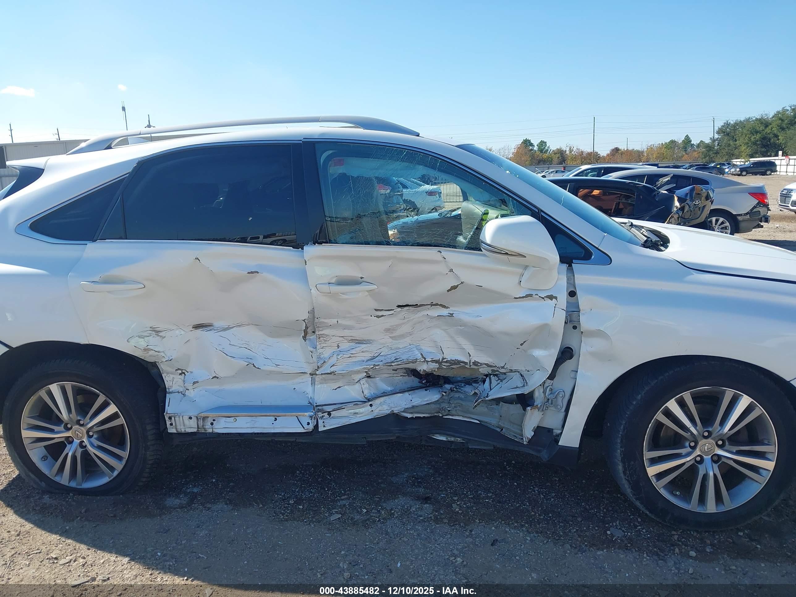 LEXUS RX image 6