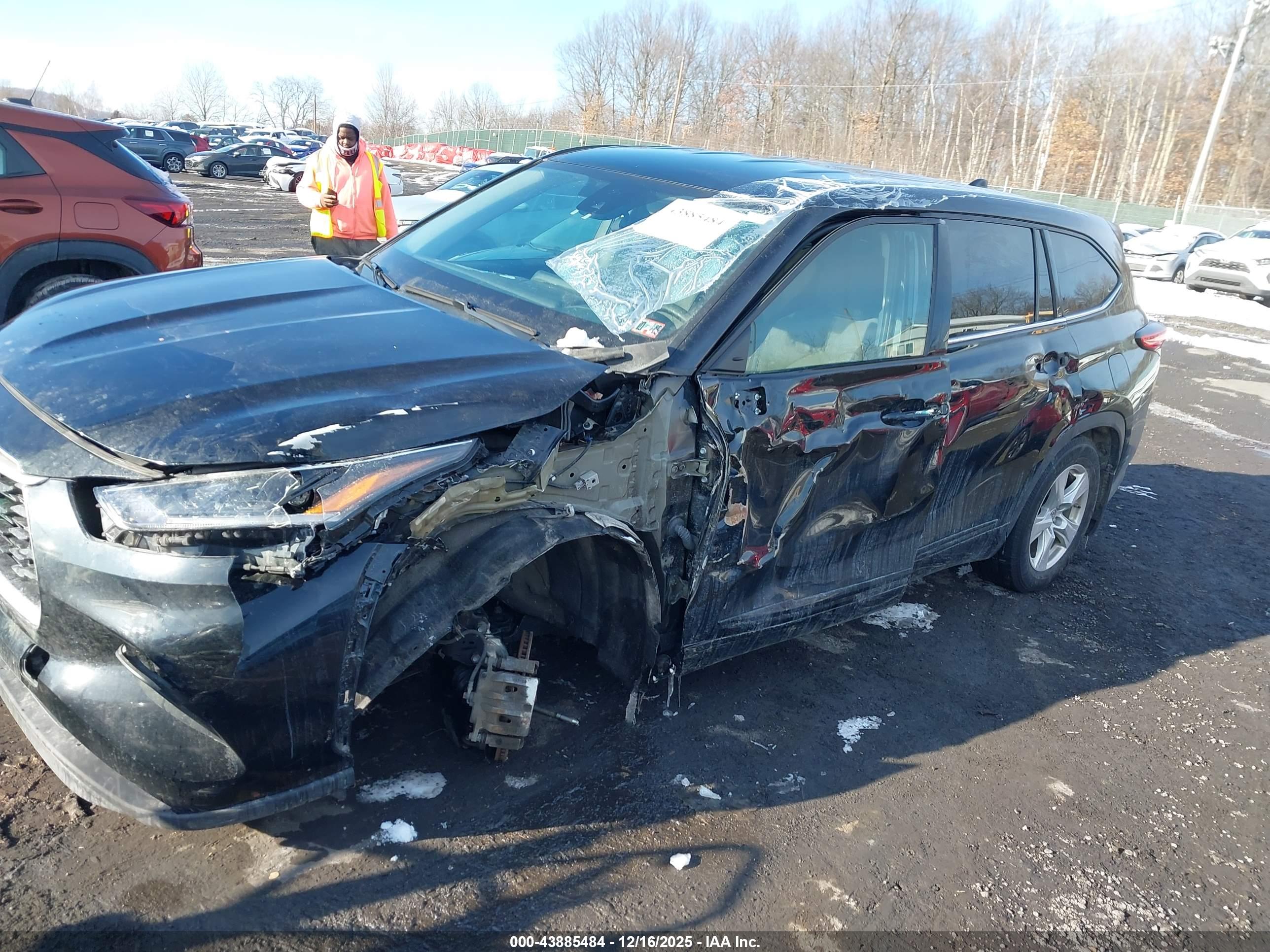 TOYOTA HIGHLANDER image 6