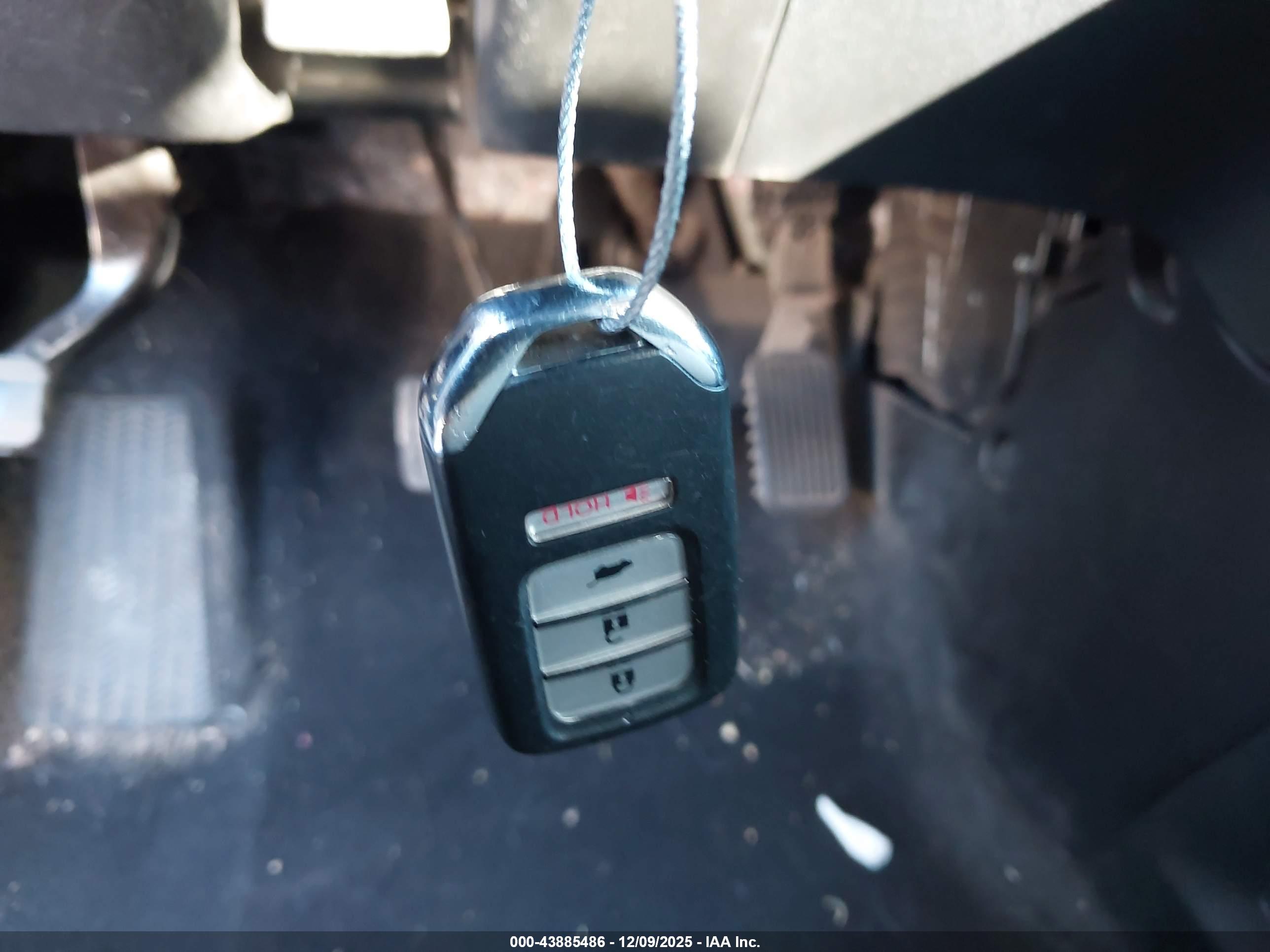 HONDA CR-V image 11
