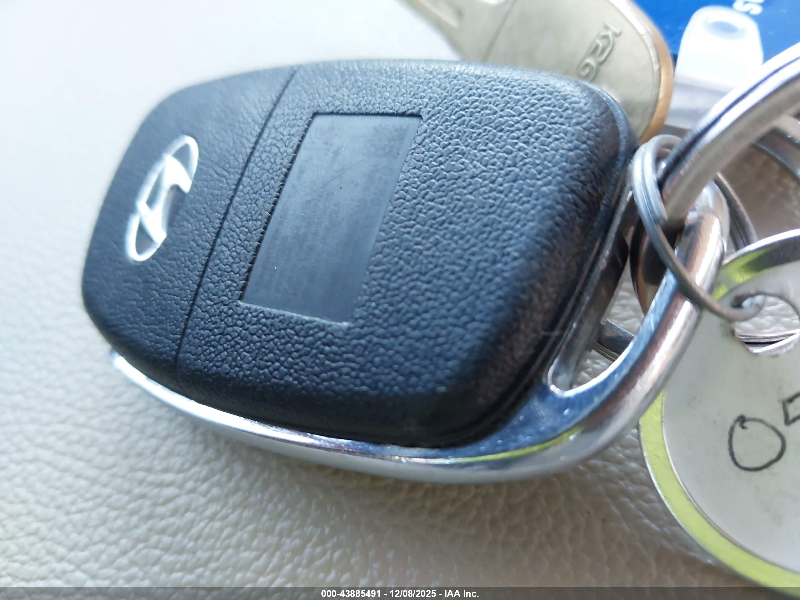 HYUNDAI SONATA image 11