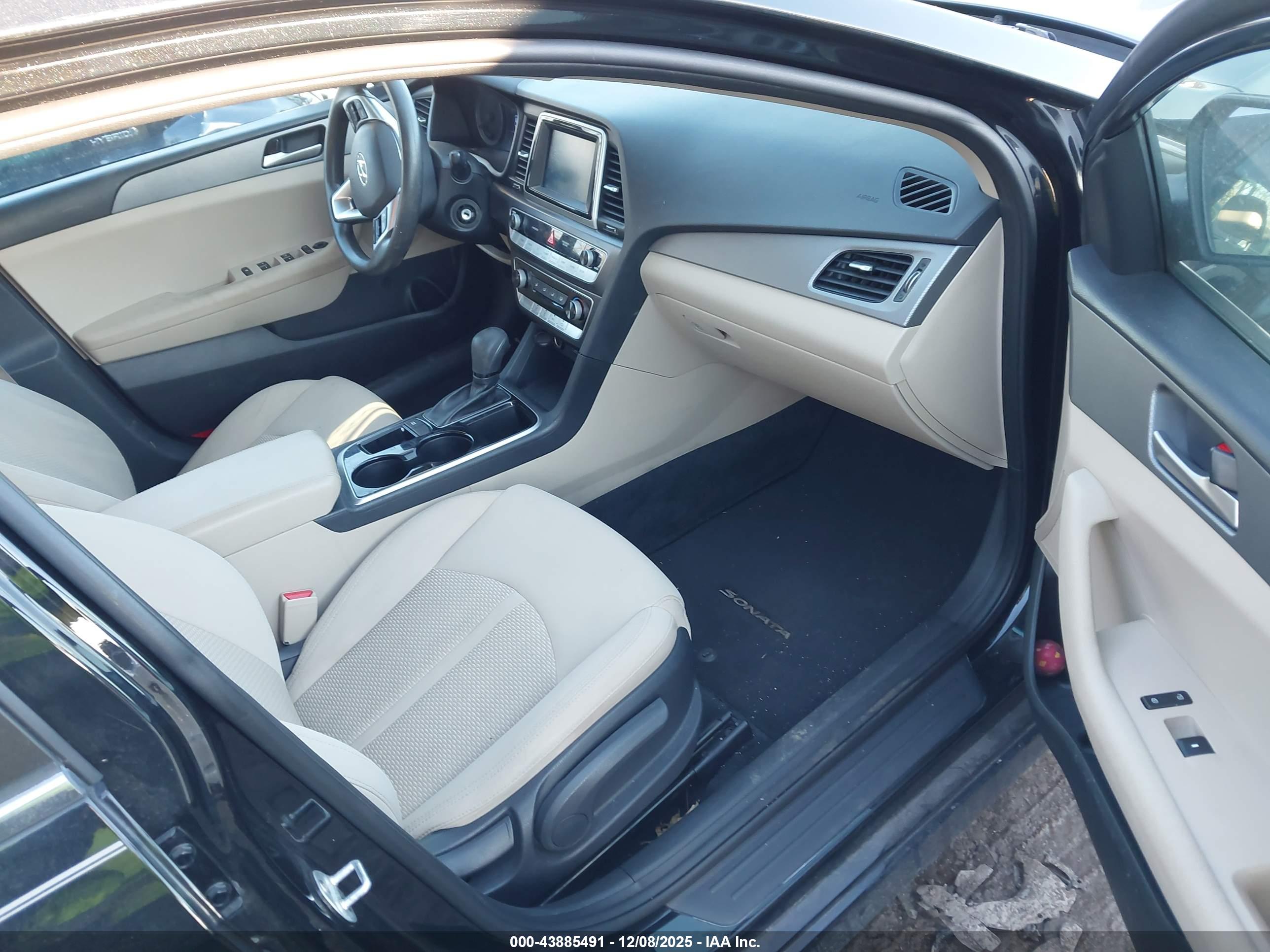HYUNDAI SONATA image 5