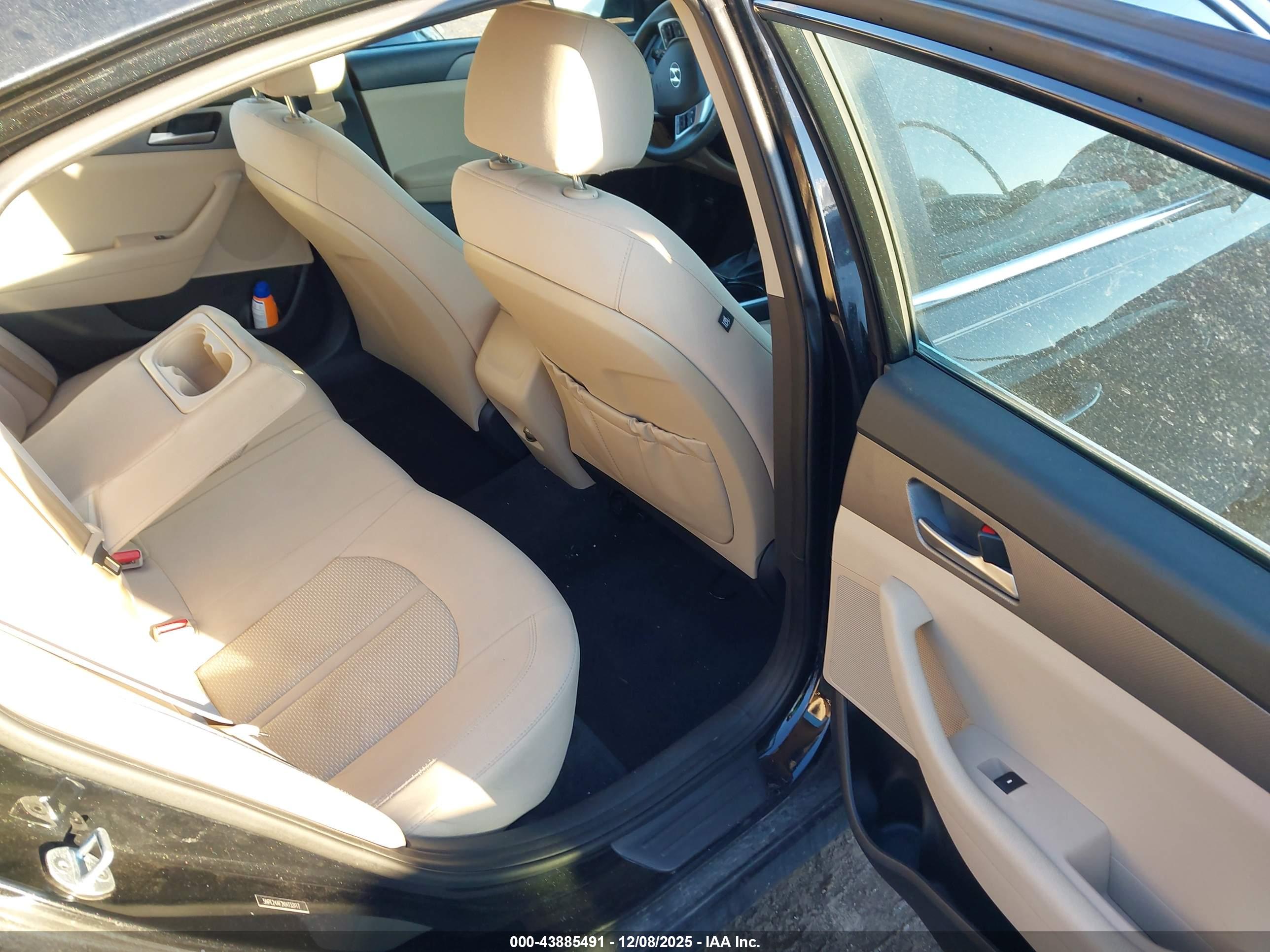 HYUNDAI SONATA image 8