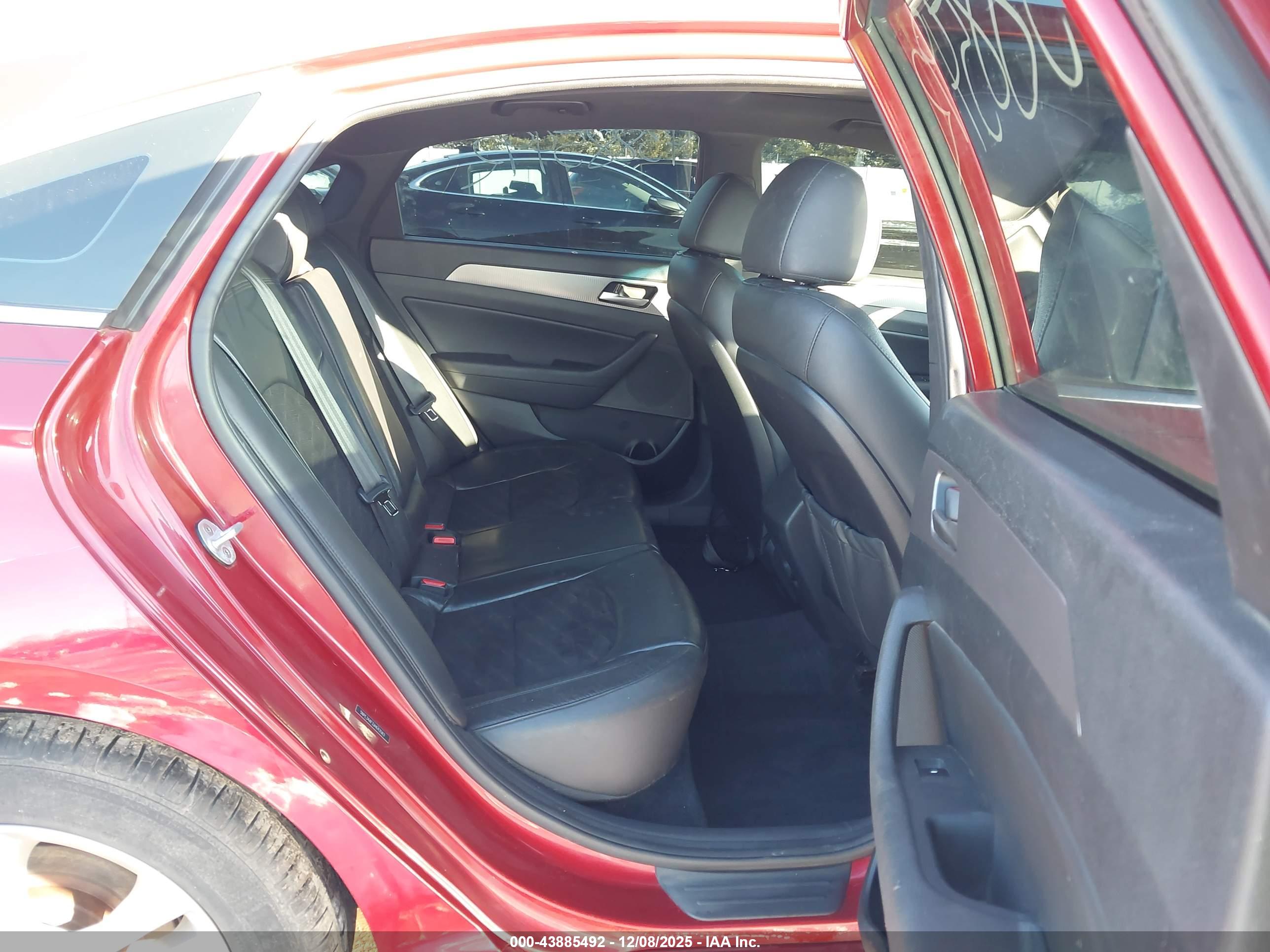 HYUNDAI SONATA image 8