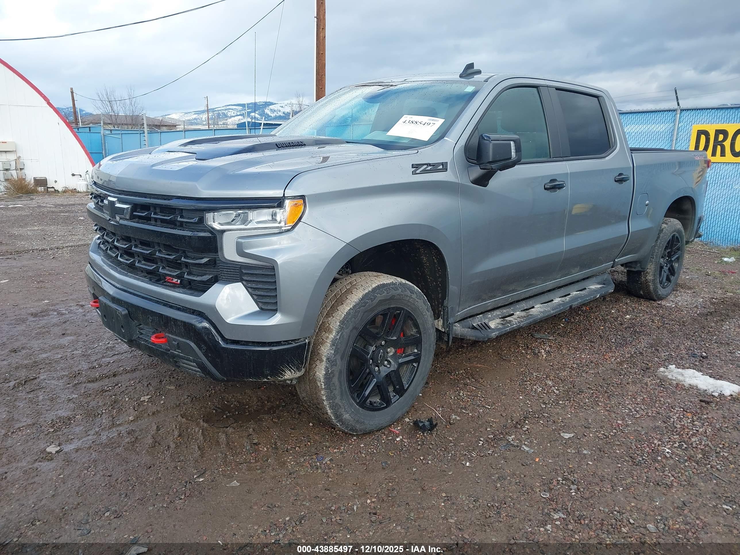 CHEVROLET SILVERADO image 2