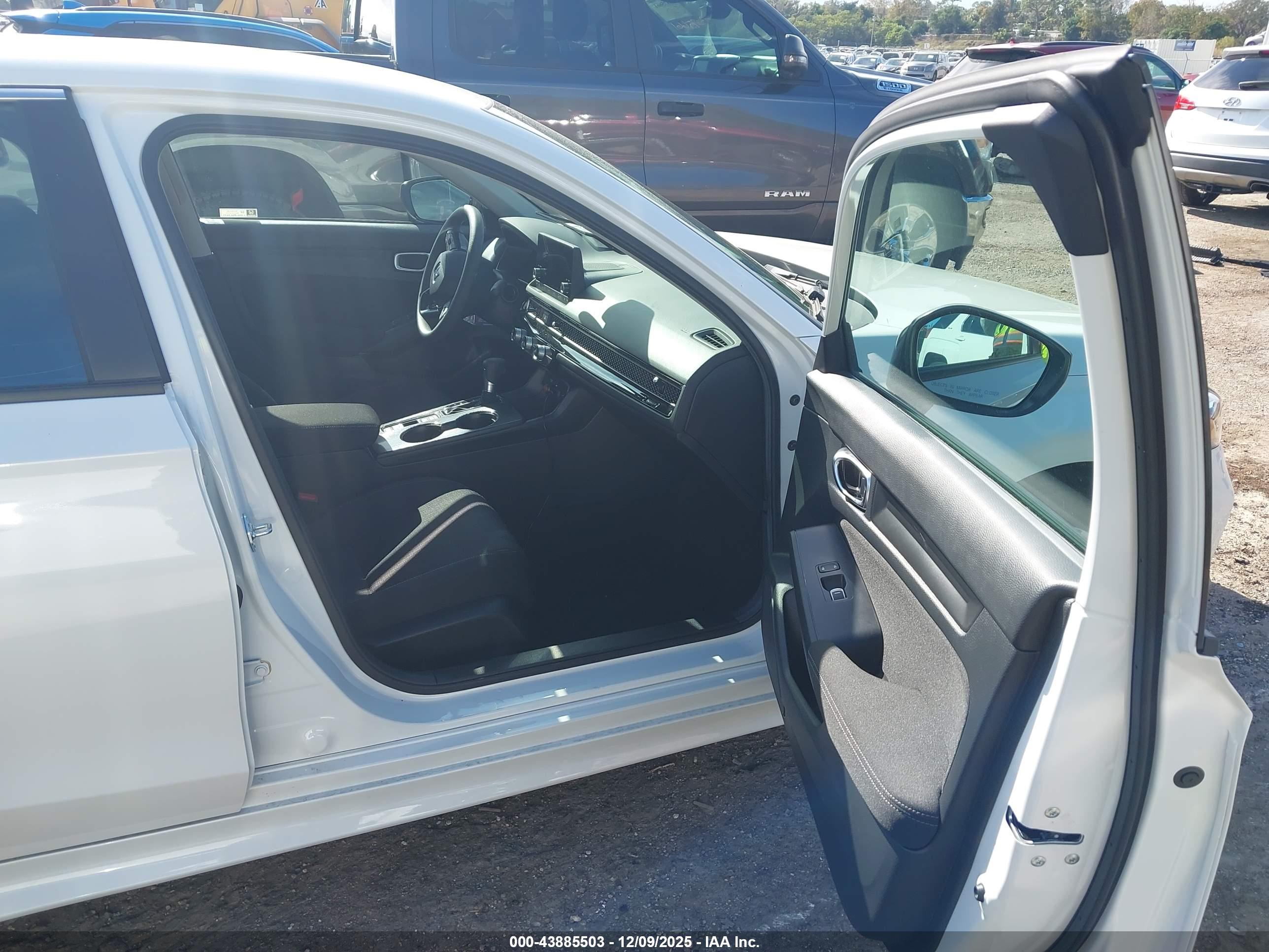 HONDA CIVIC image 5