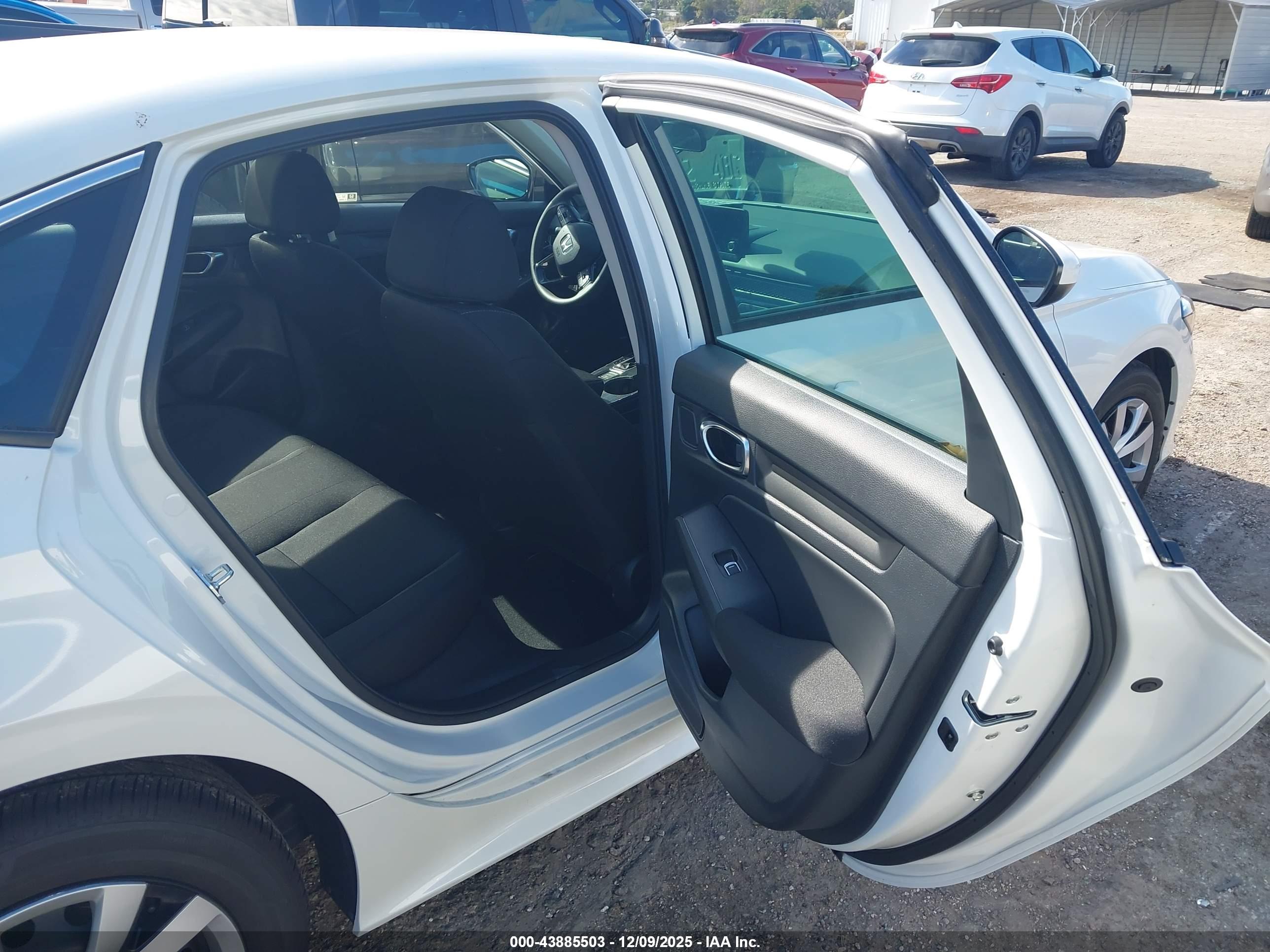 HONDA CIVIC image 8