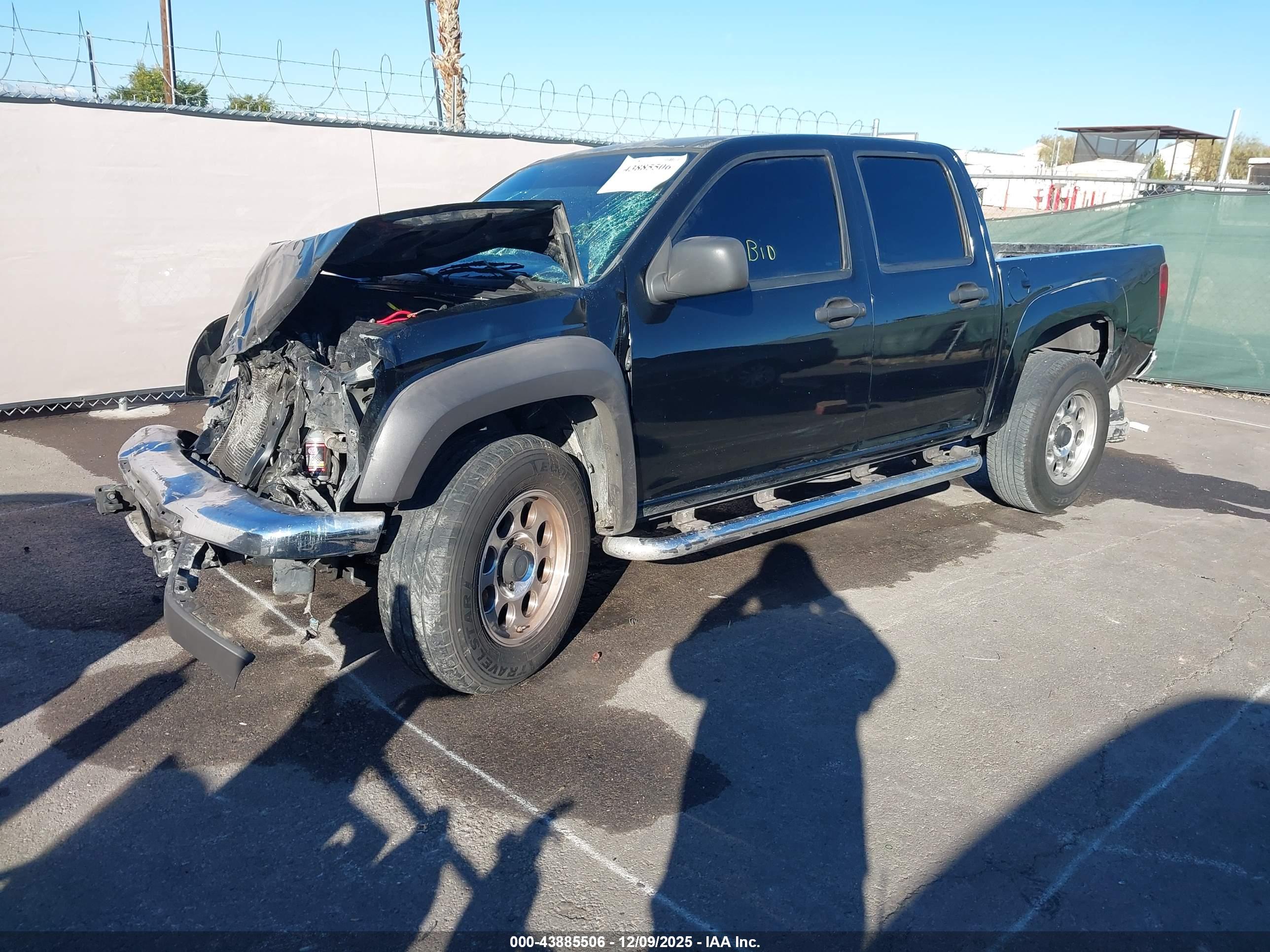CHEVROLET COLORADO image 2