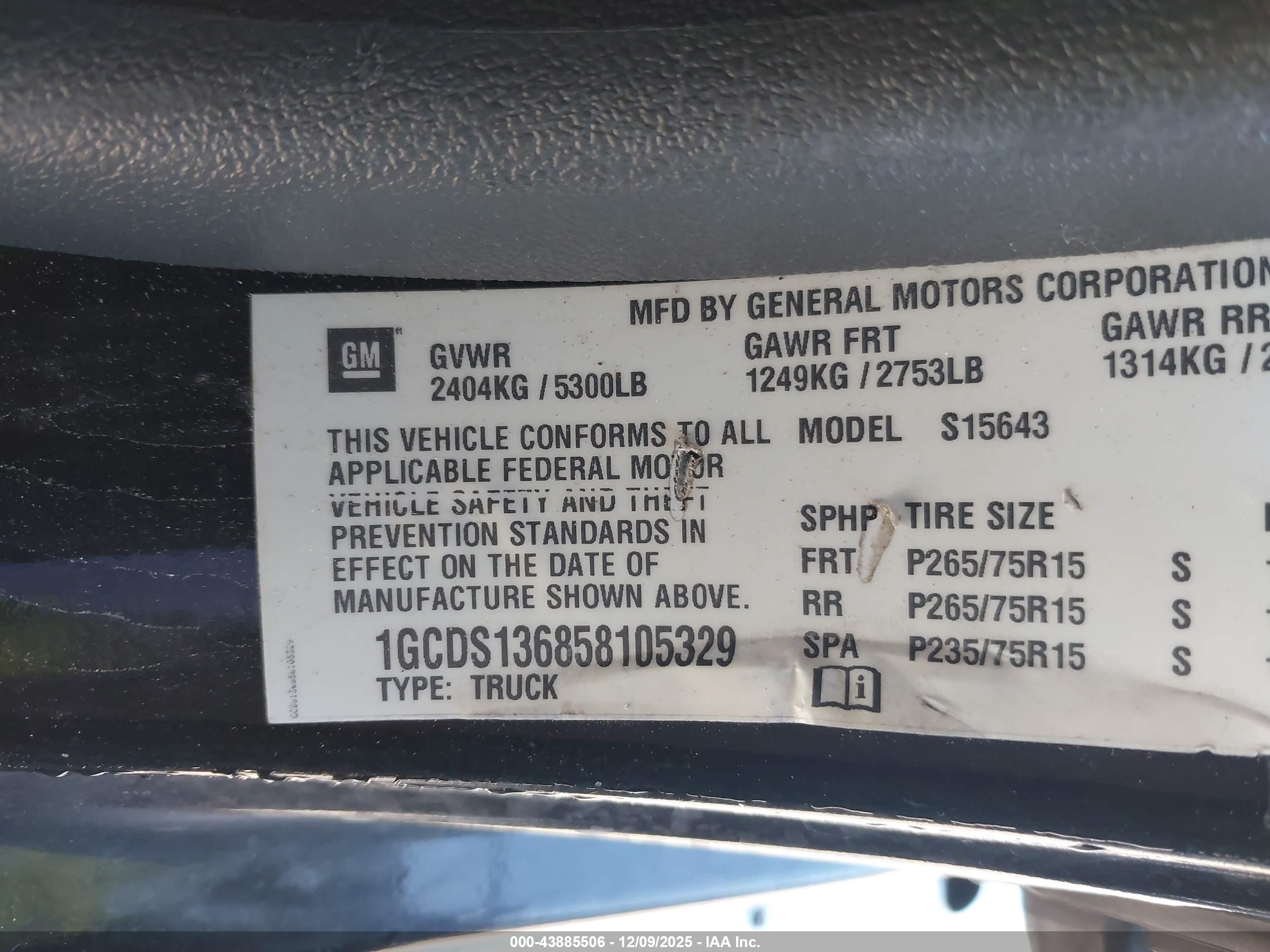 CHEVROLET COLORADO image 9