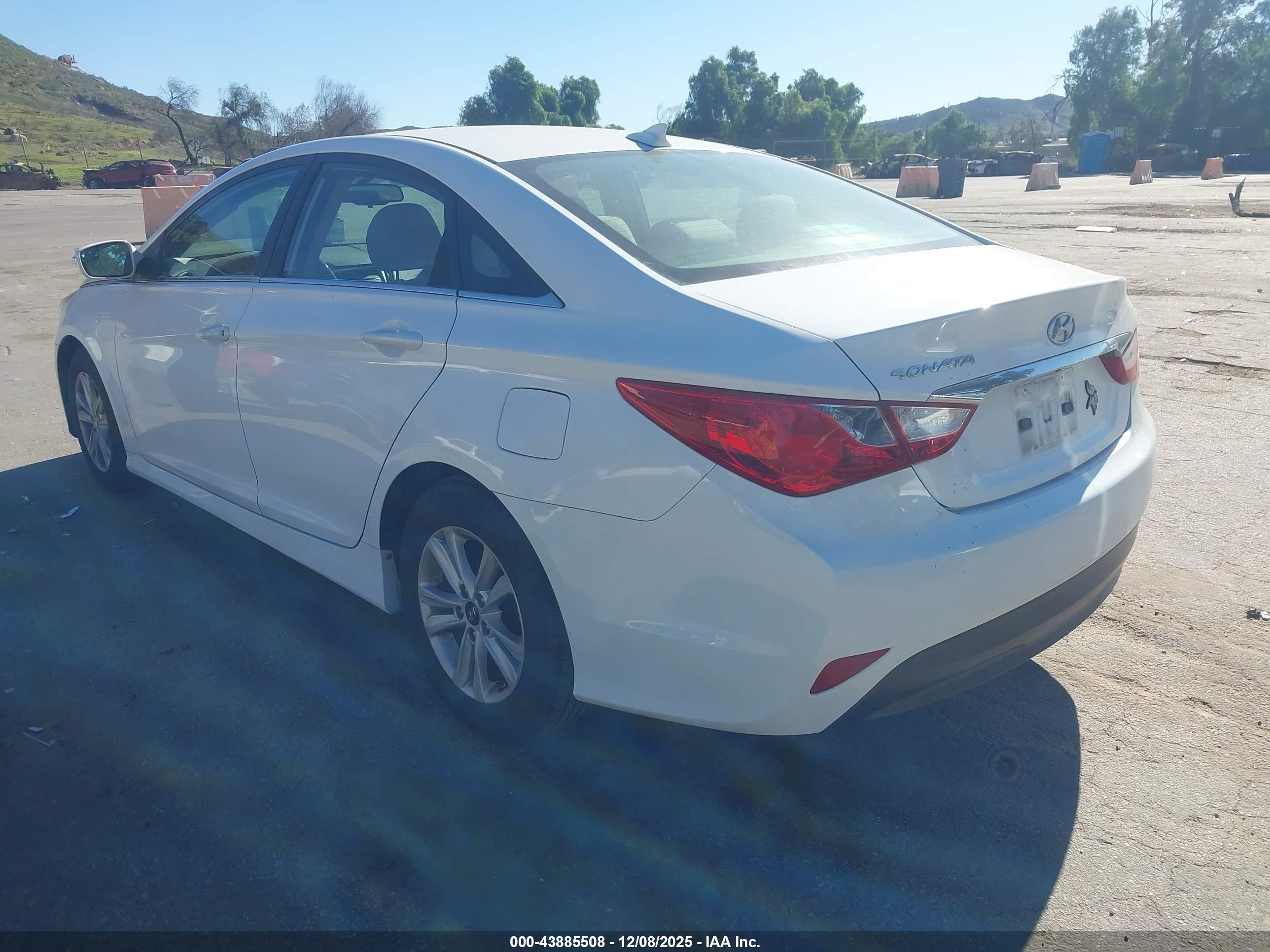 HYUNDAI SONATA image 3
