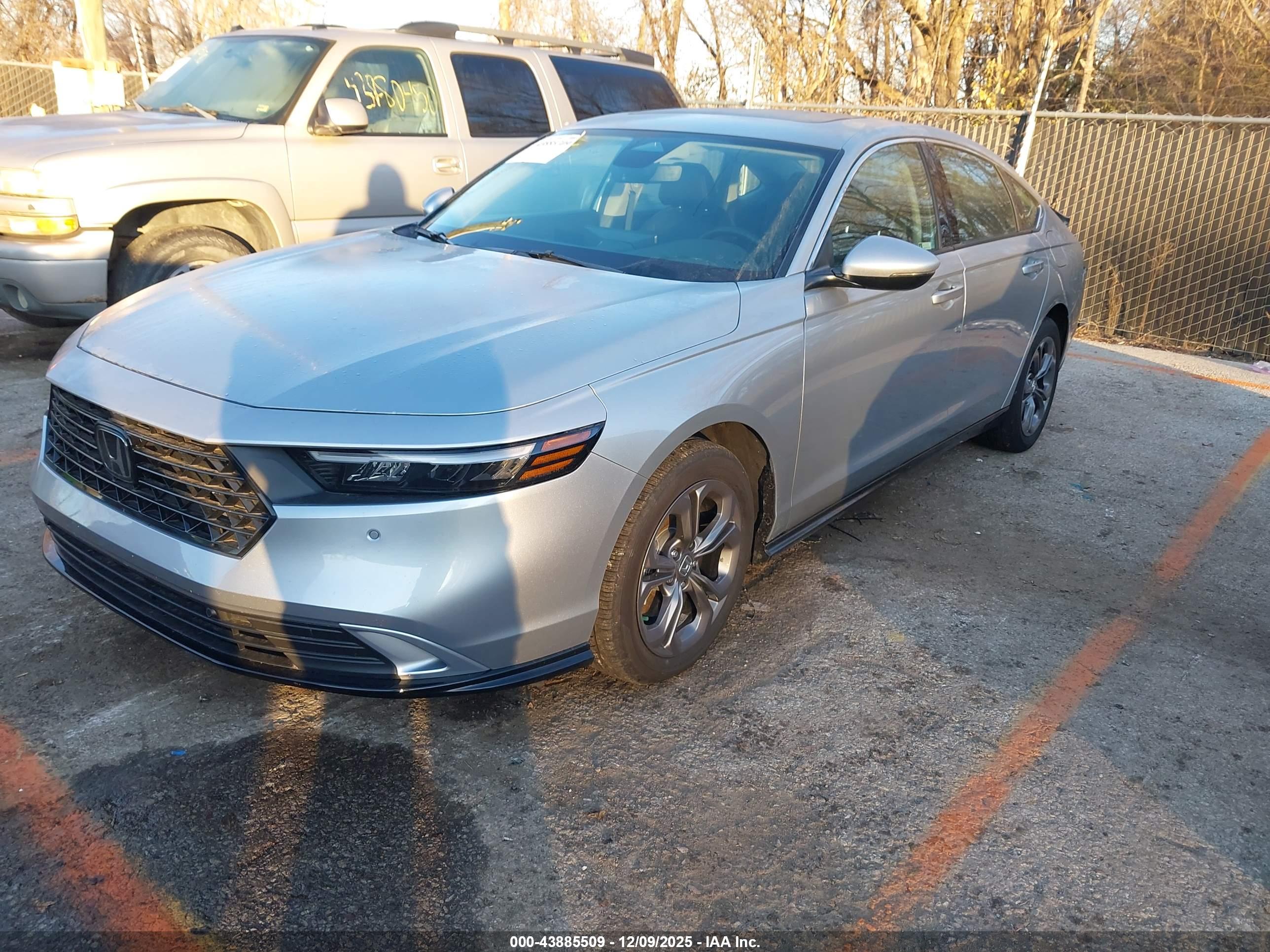HONDA ACCORD image 2