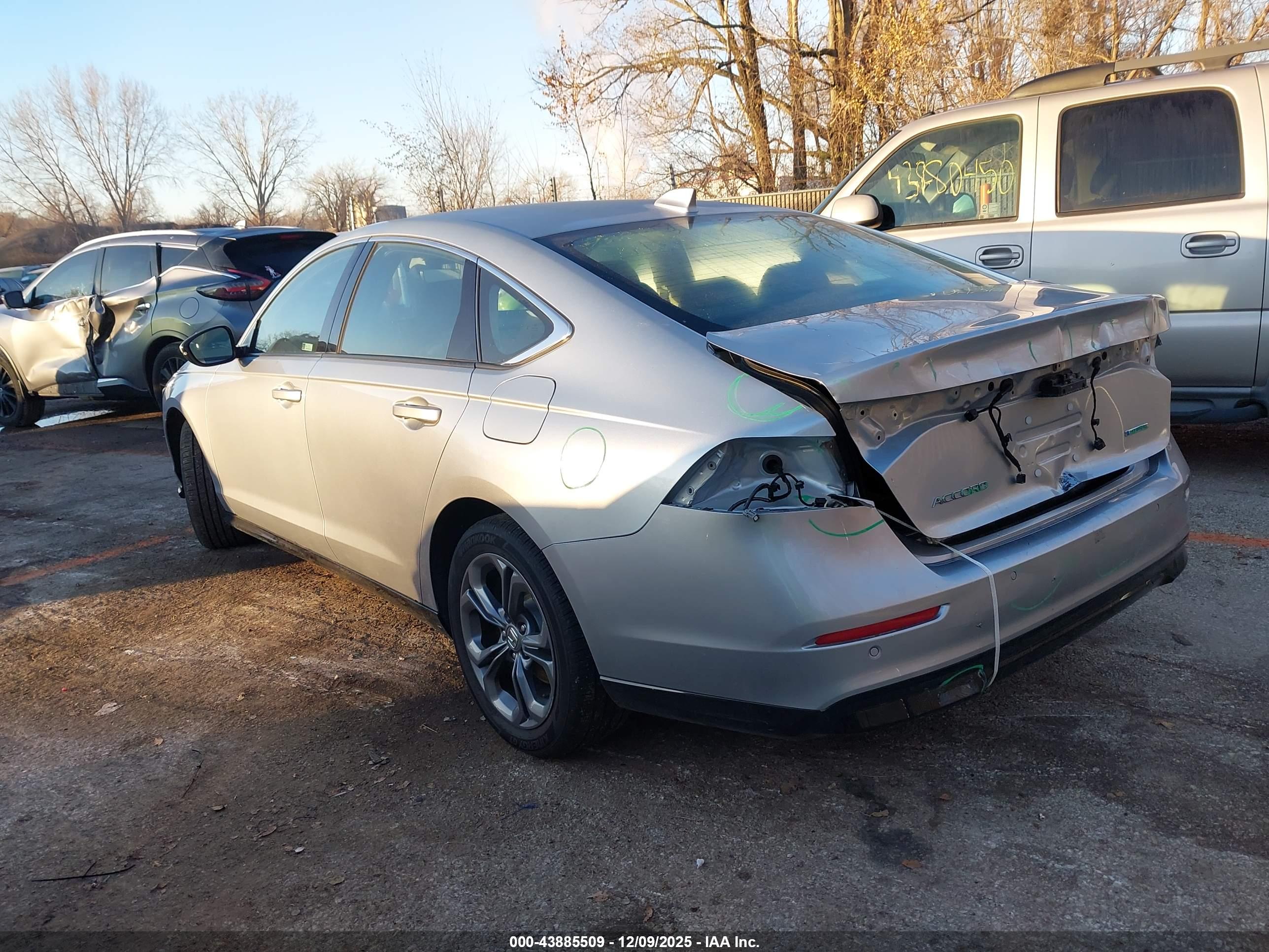 HONDA ACCORD image 3