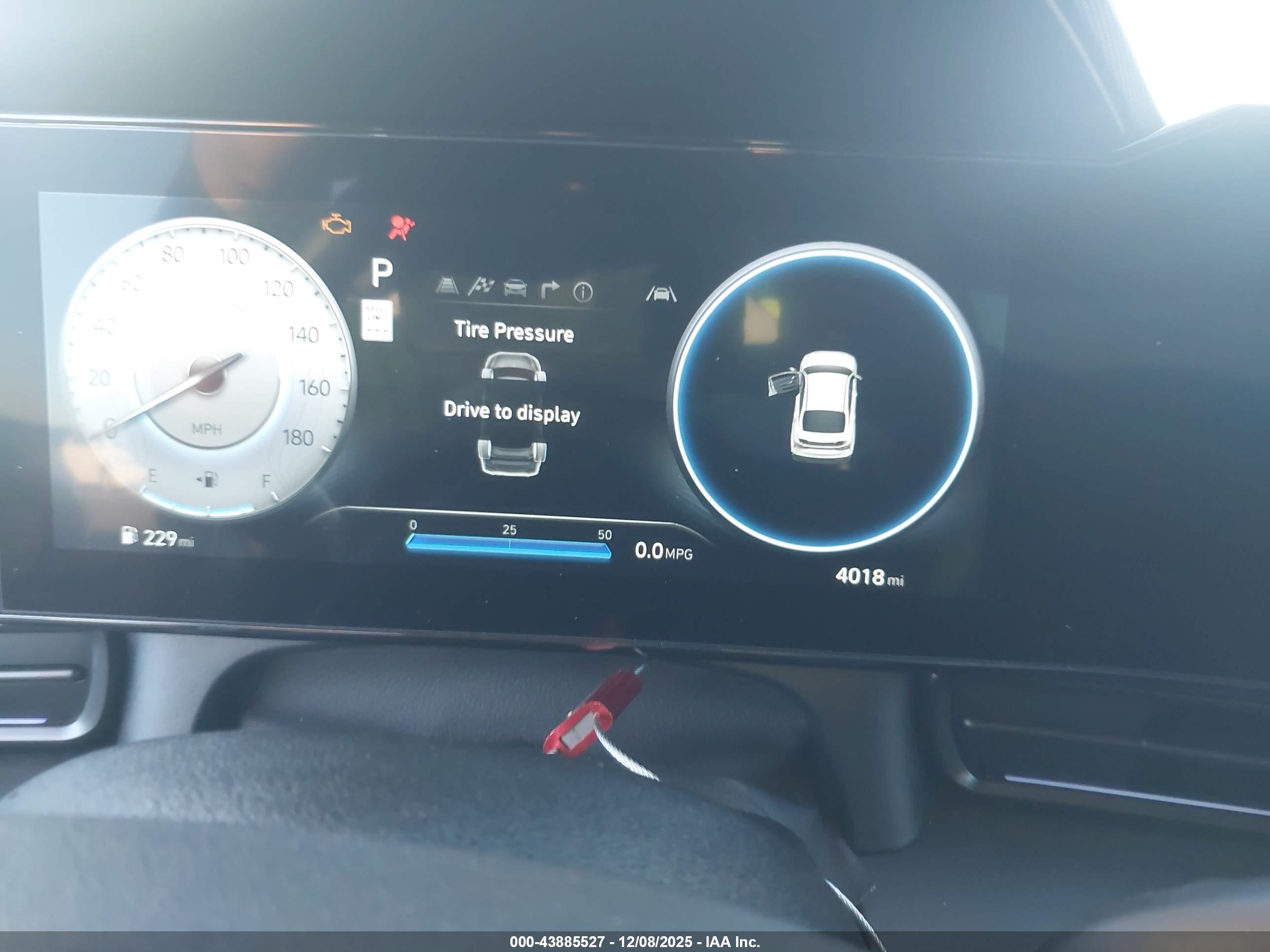 HYUNDAI ELANTRA image 7