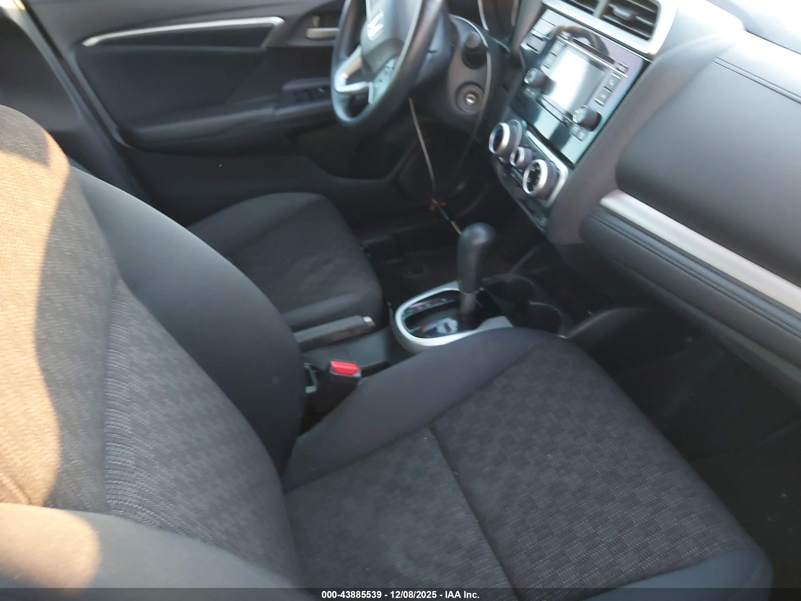 HONDA FIT image 5