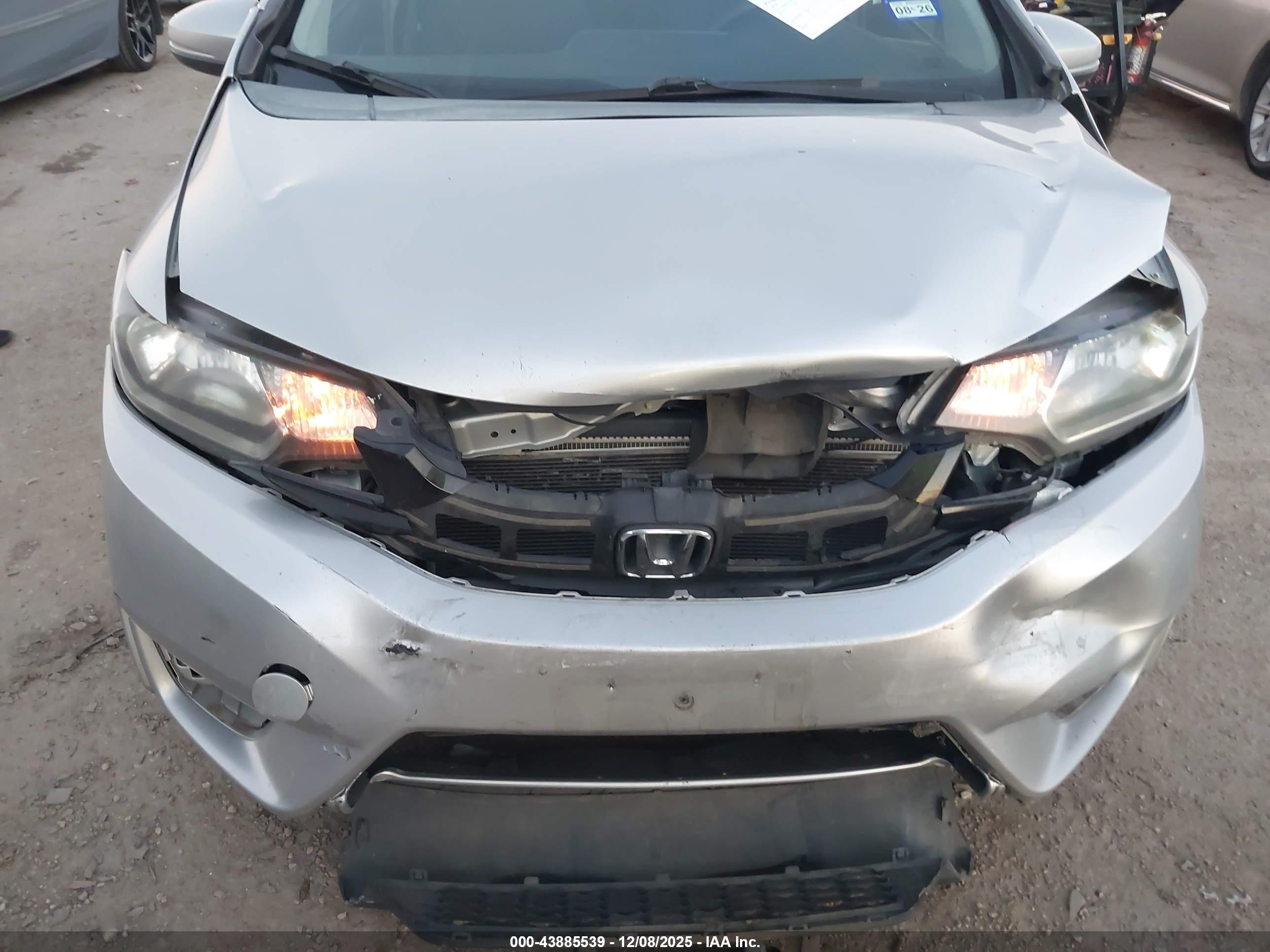 HONDA FIT image 6