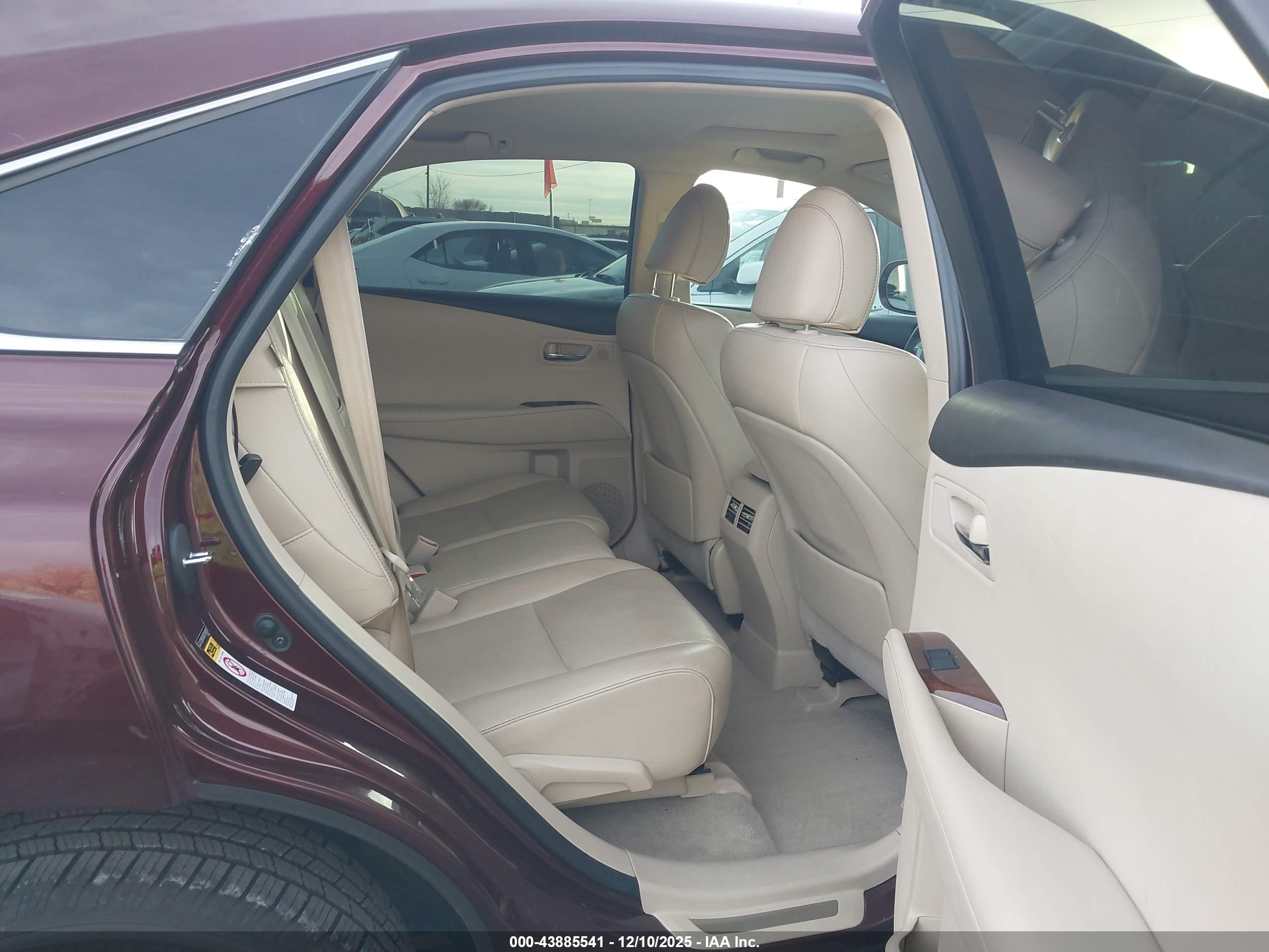 LEXUS RX image 8