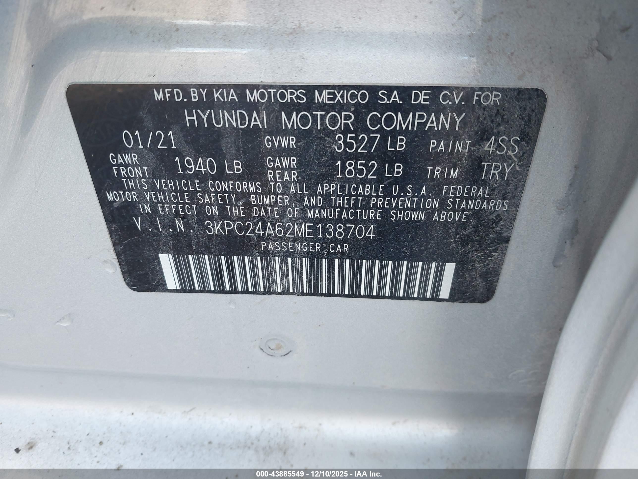 HYUNDAI ACCENT image 9