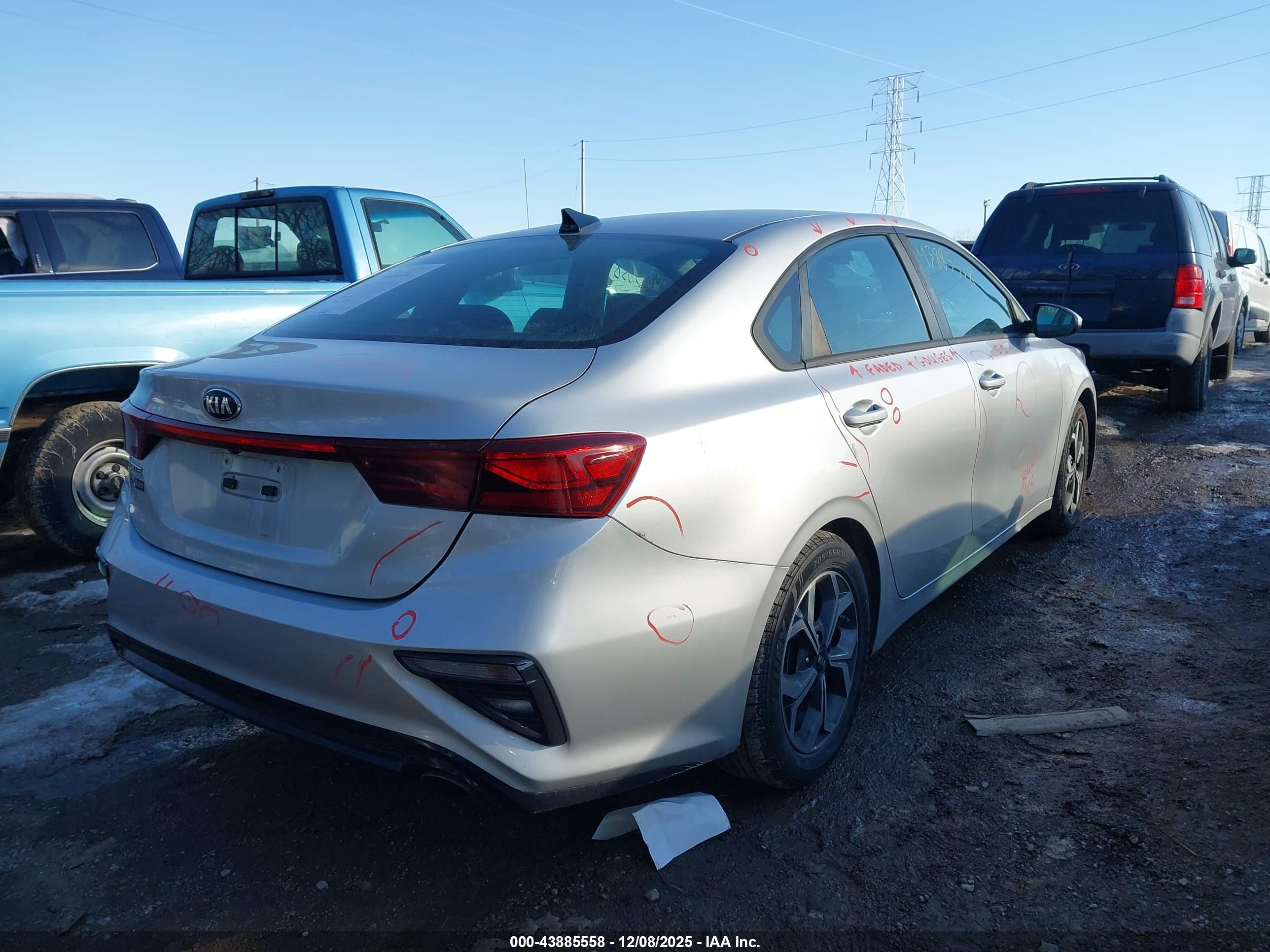 KIA FORTE image 4